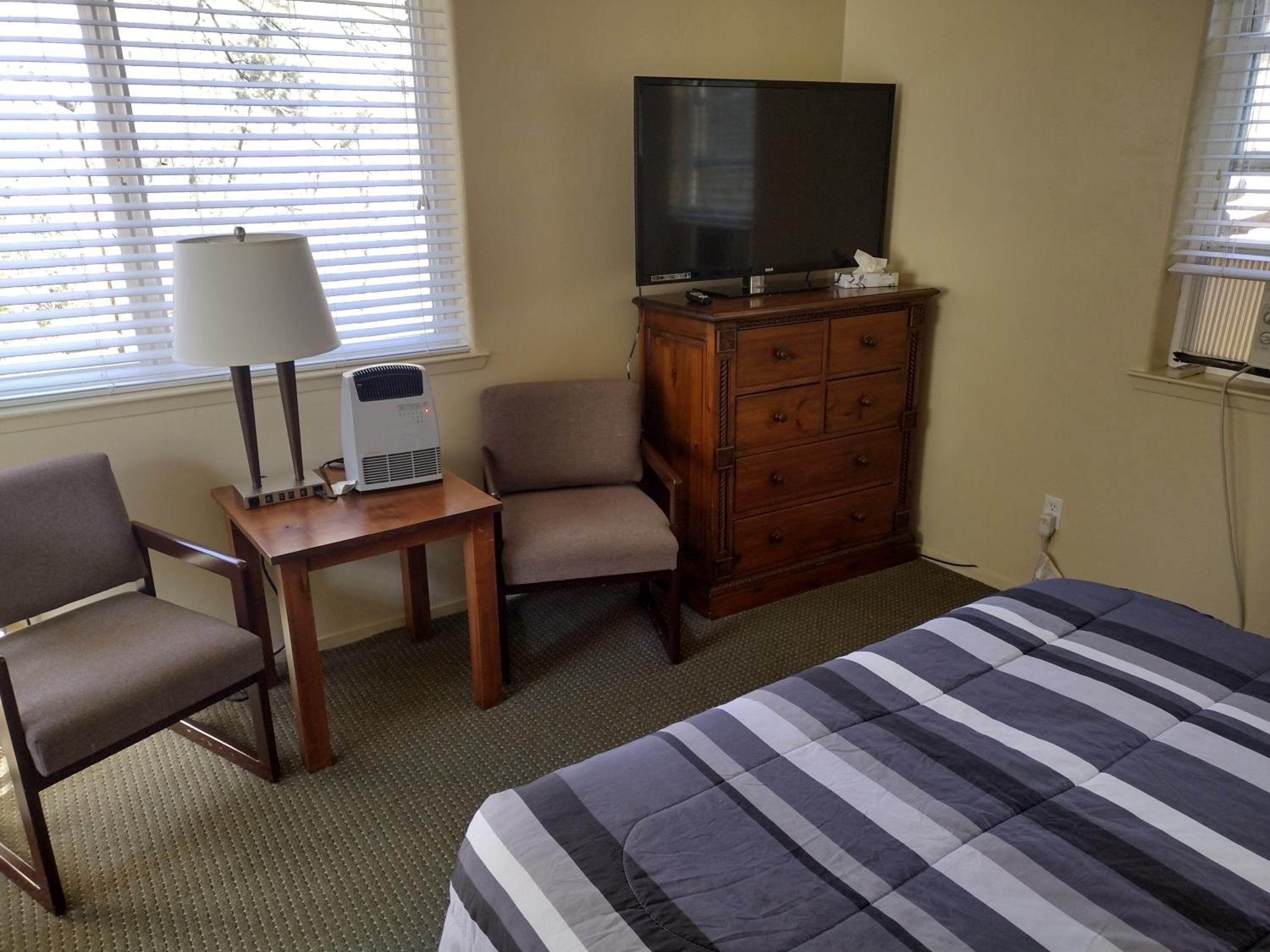Two-Bedroom House photo 2