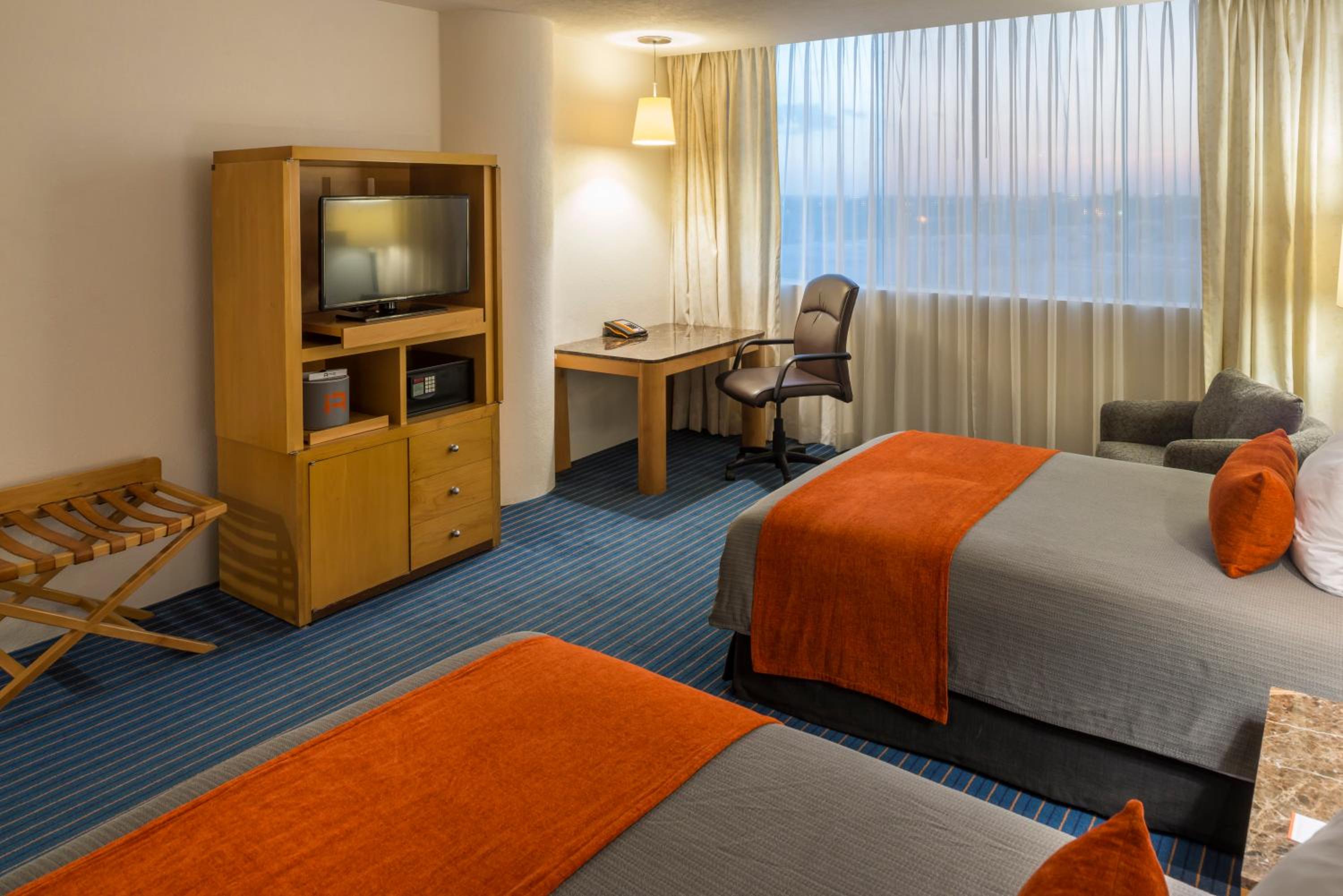Deluxe Two Beds  - Photo 2
