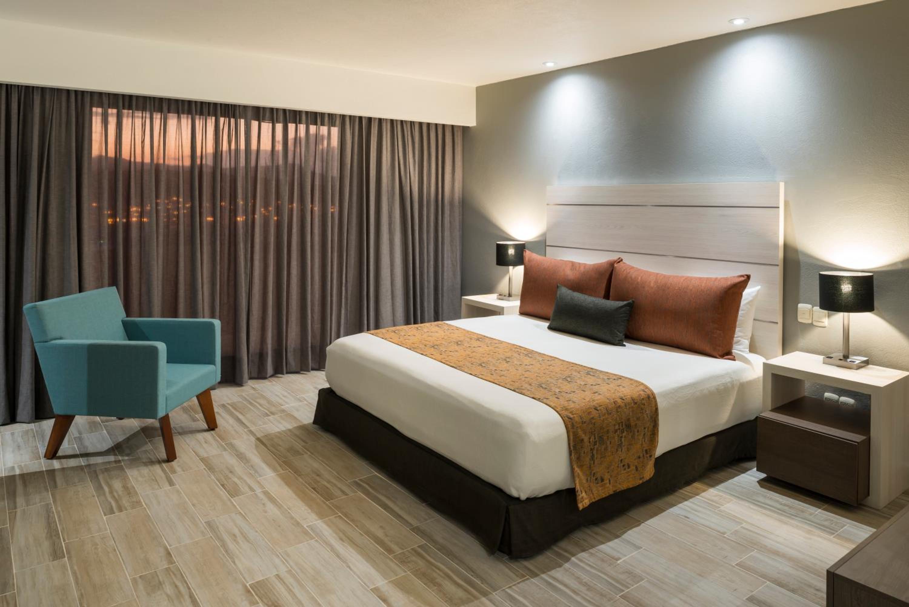 Master Suite with King bed - Photo 6