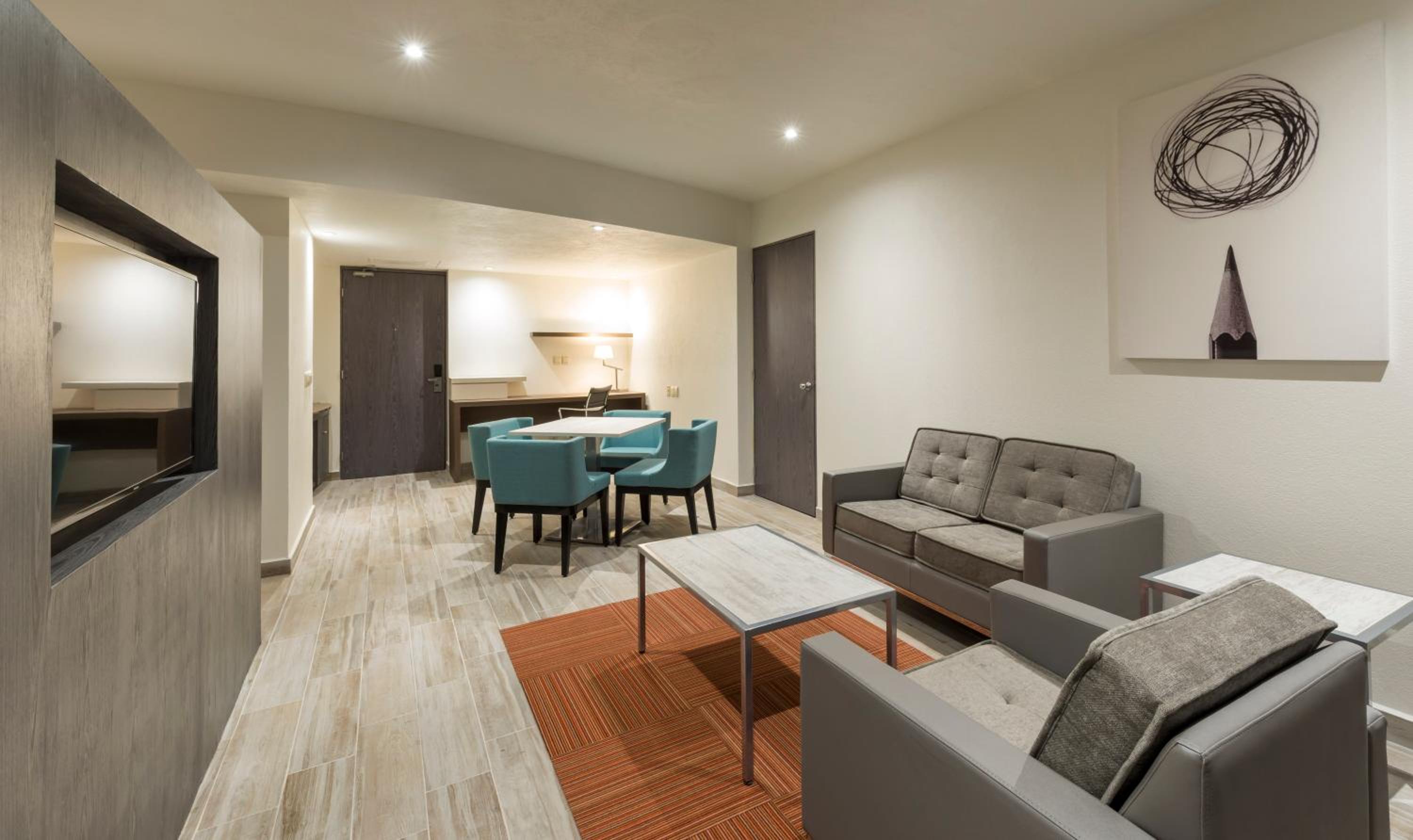 Master Suite with King bed - Photo 4