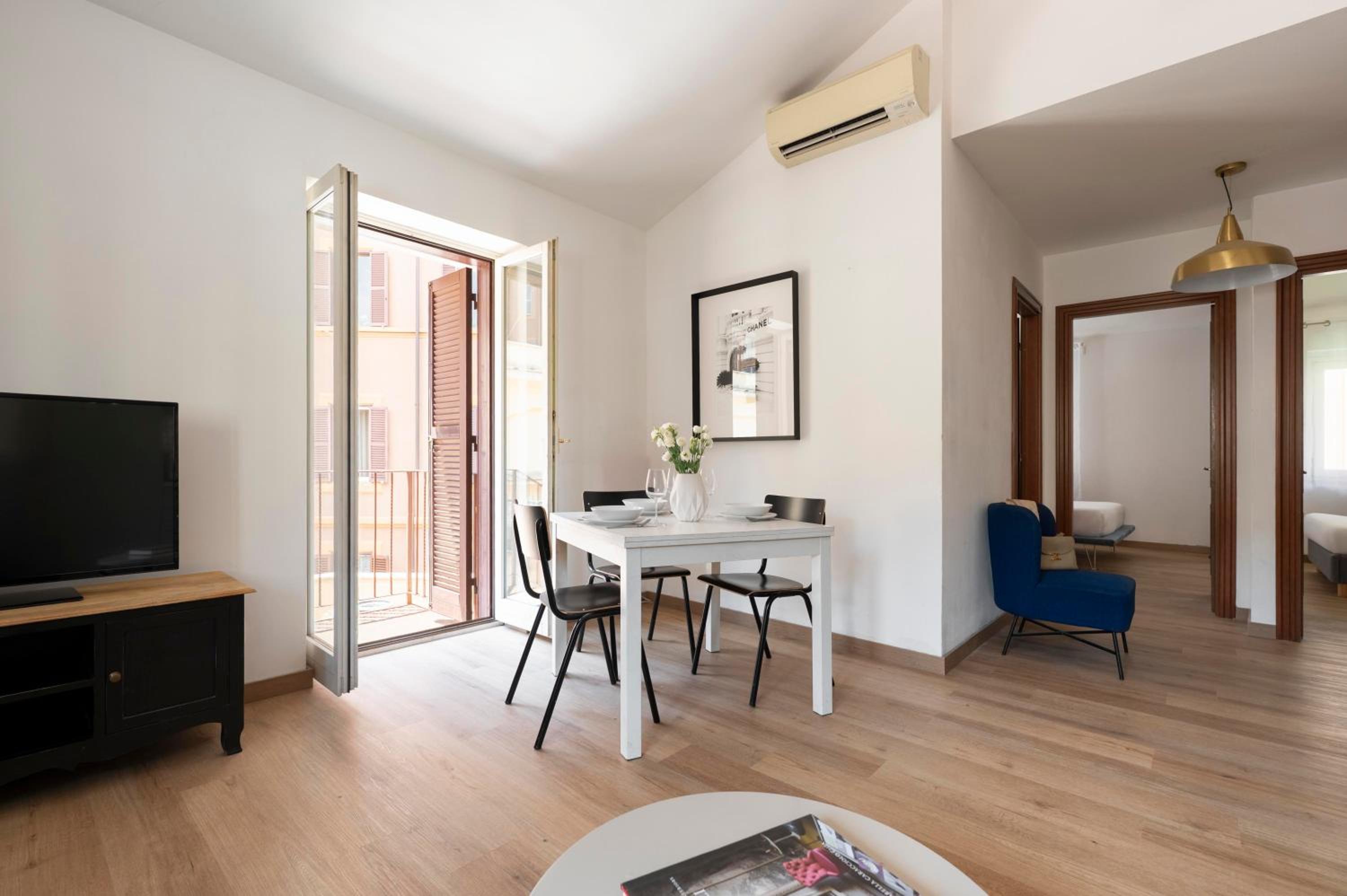 Superior Apartment with Balcony photo 3