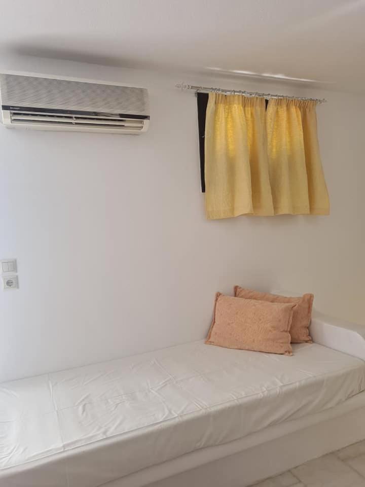 Classic Triple Studio (semi-ground floor)