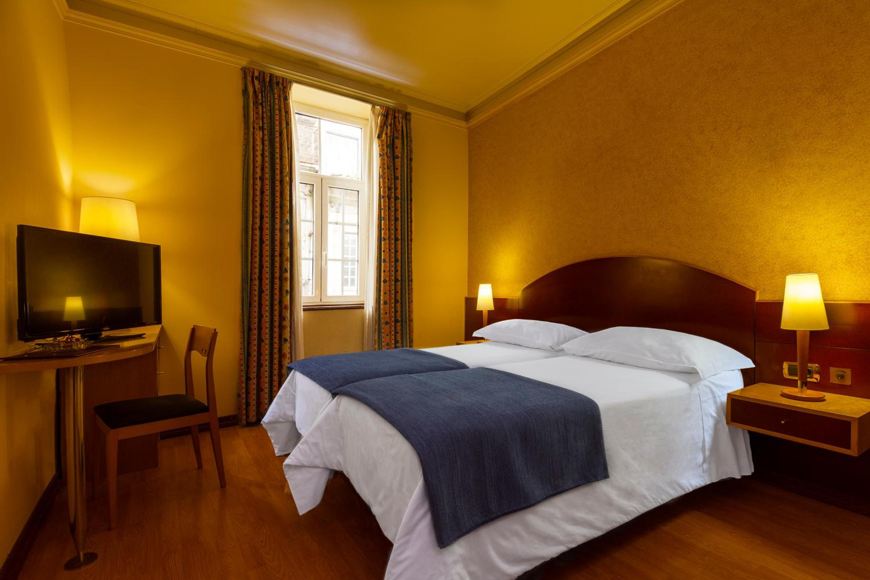 Standard Double Room - Photo 5