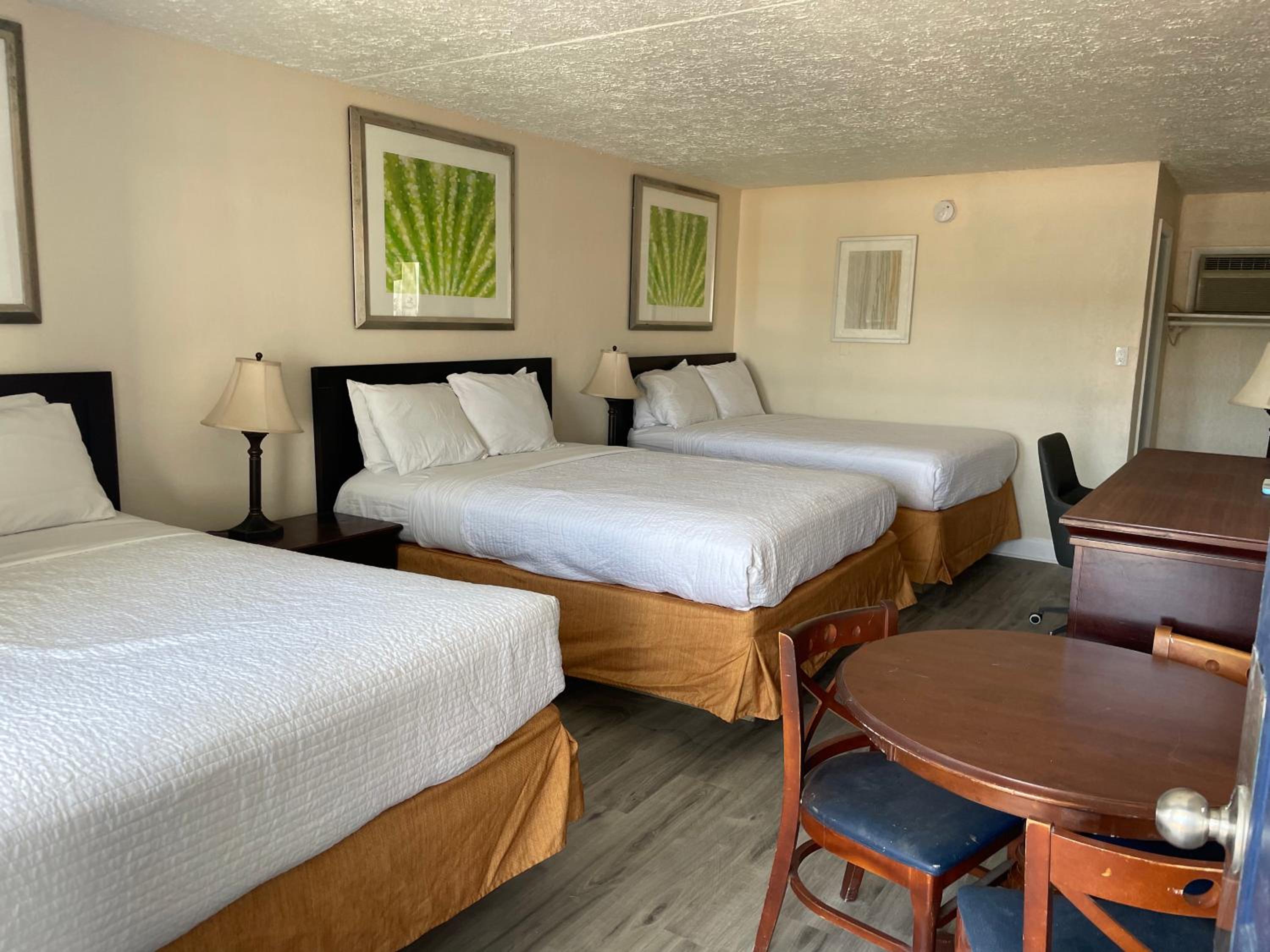 Triple Room - Photo 1