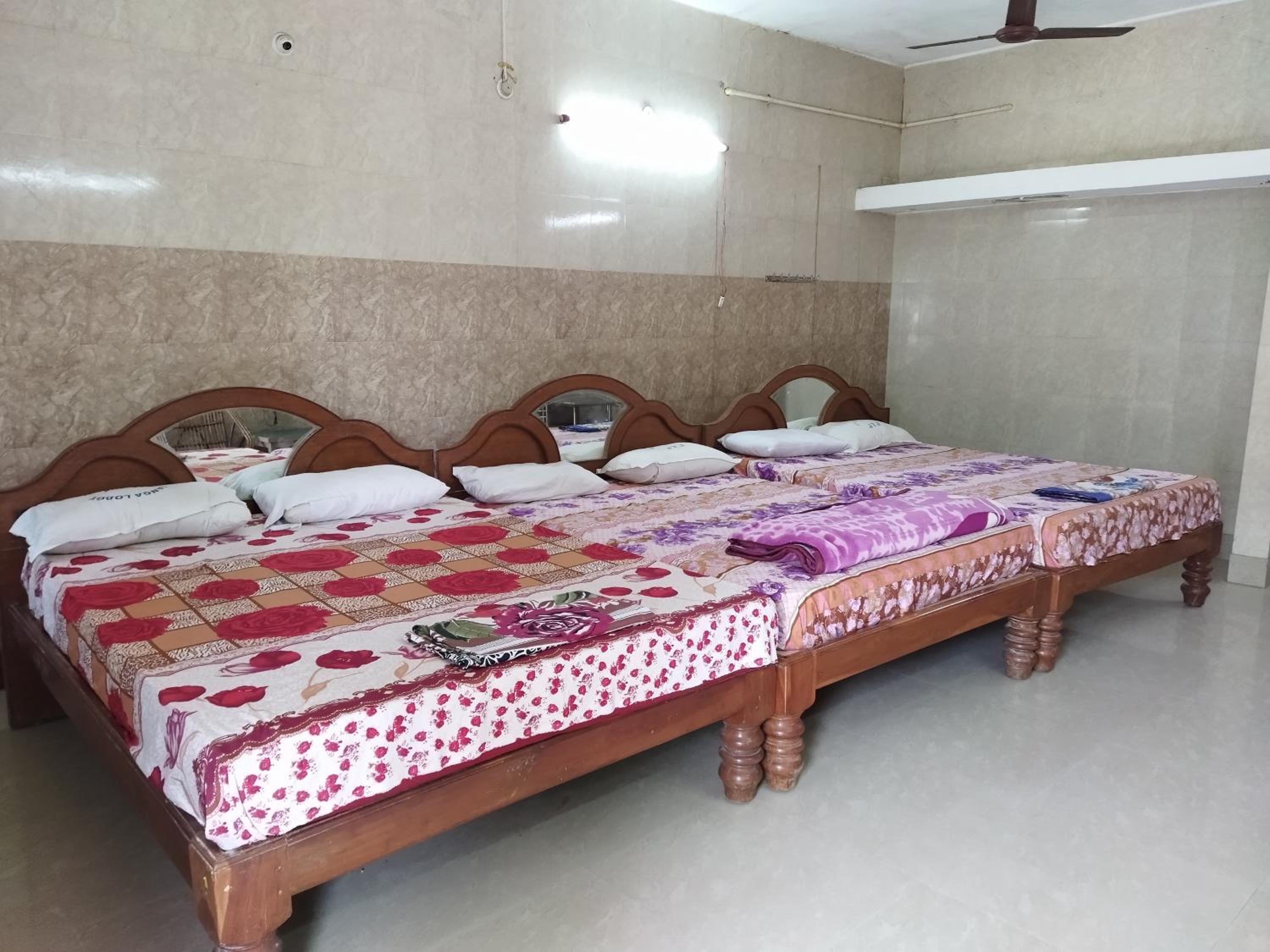 Deluxe Family Room photo 3