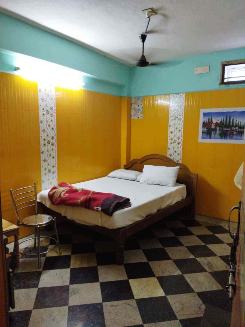 Single Room With Bathroom photo 1