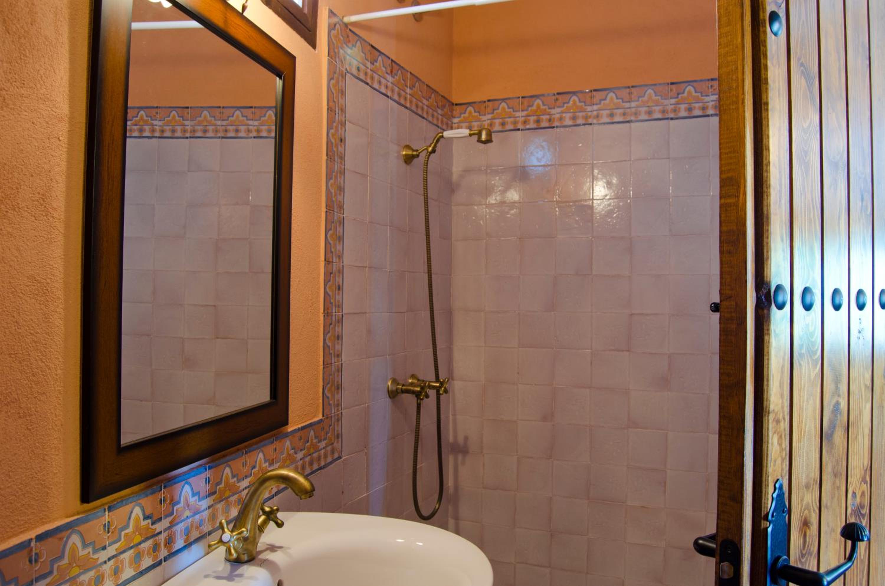 Deluxe Holiday Home (4 Adults) photo 3