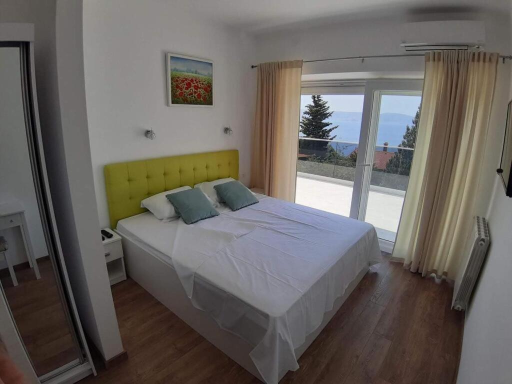 Villa with Sea View