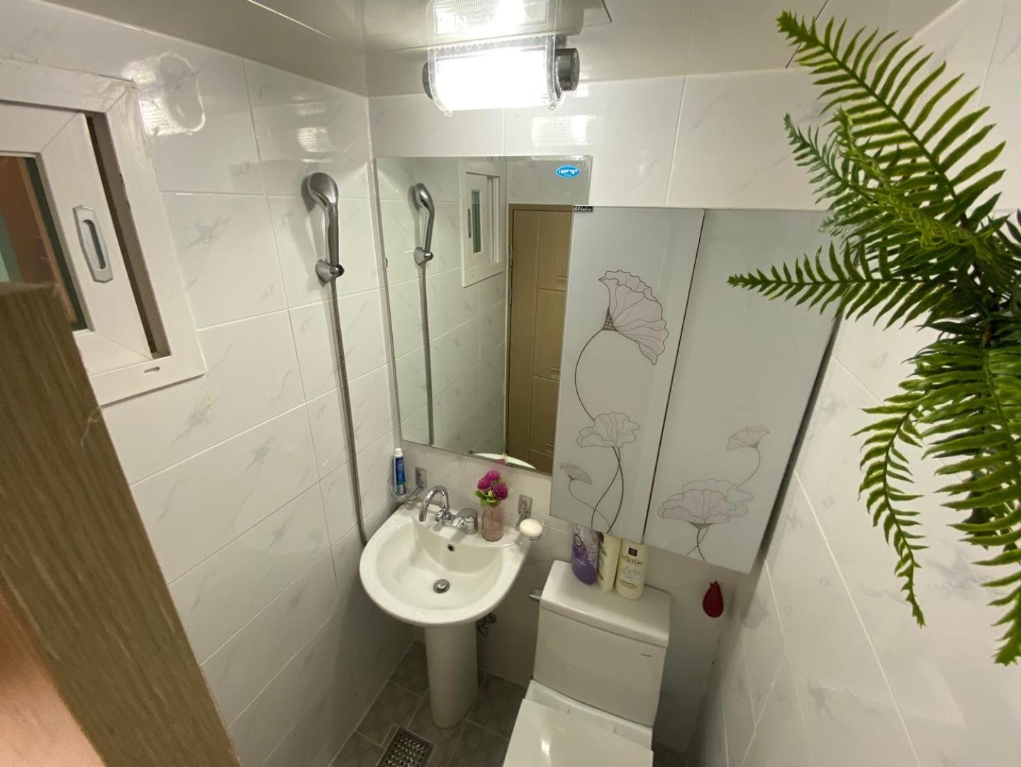 Double Room with Private Bathroom photo 3
