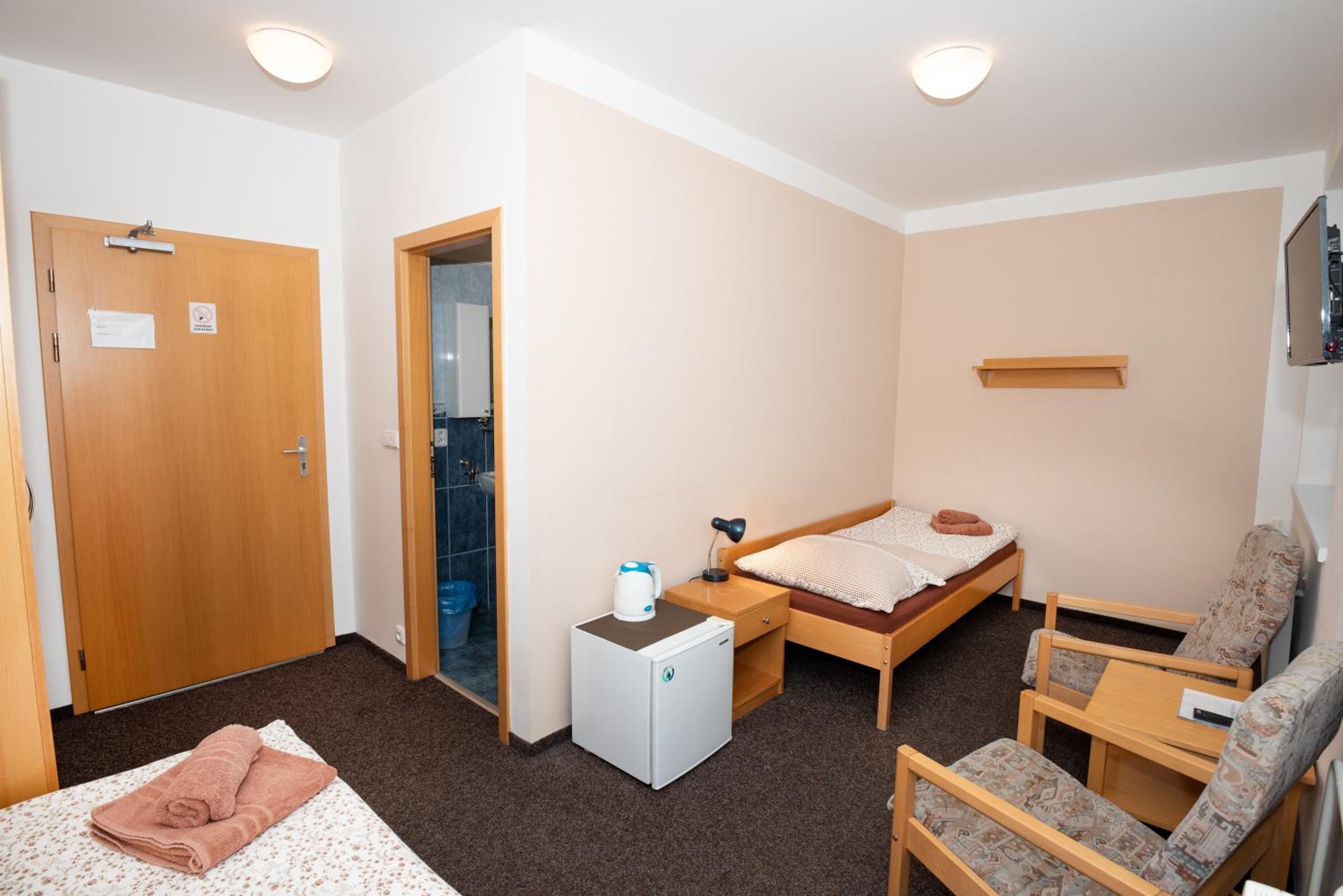 Double or Twin Room photo 2