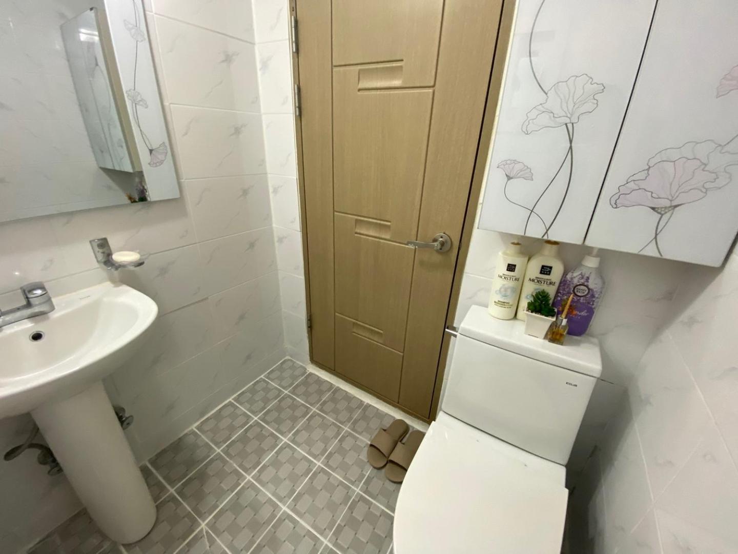 Triple Room with Private Bathroom photo 3