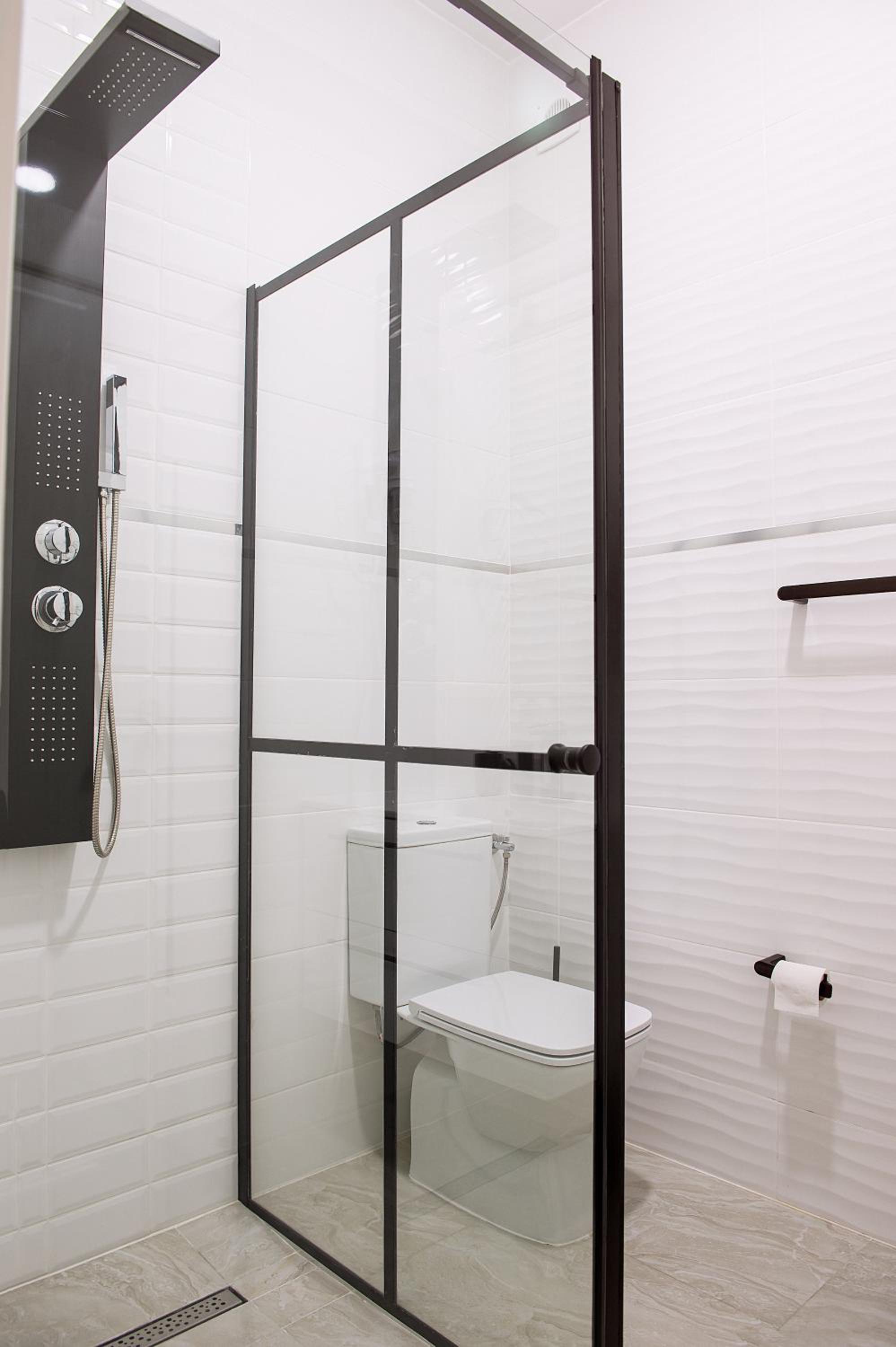 Double Room - Photo 10