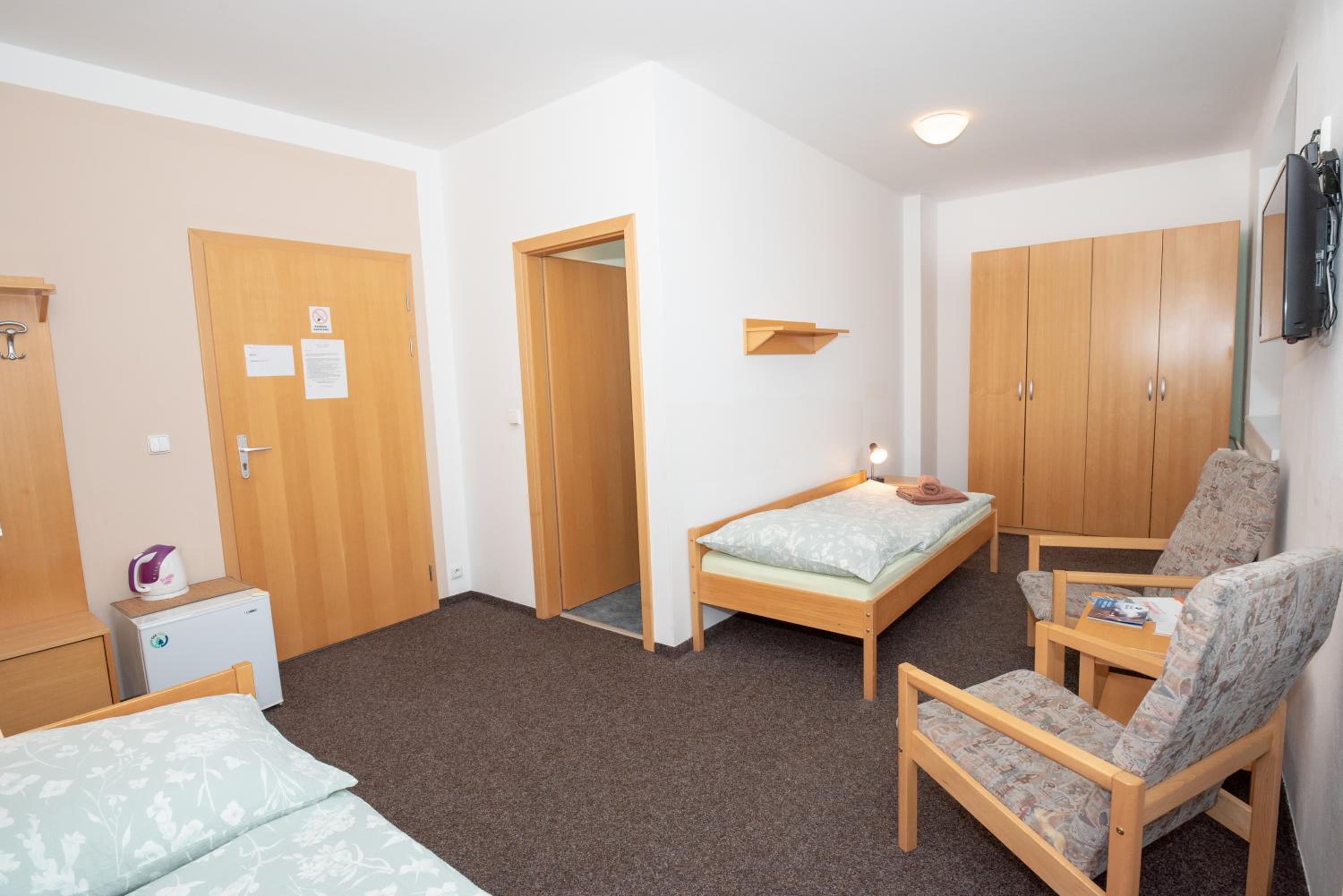 Double or Twin Room photo 2