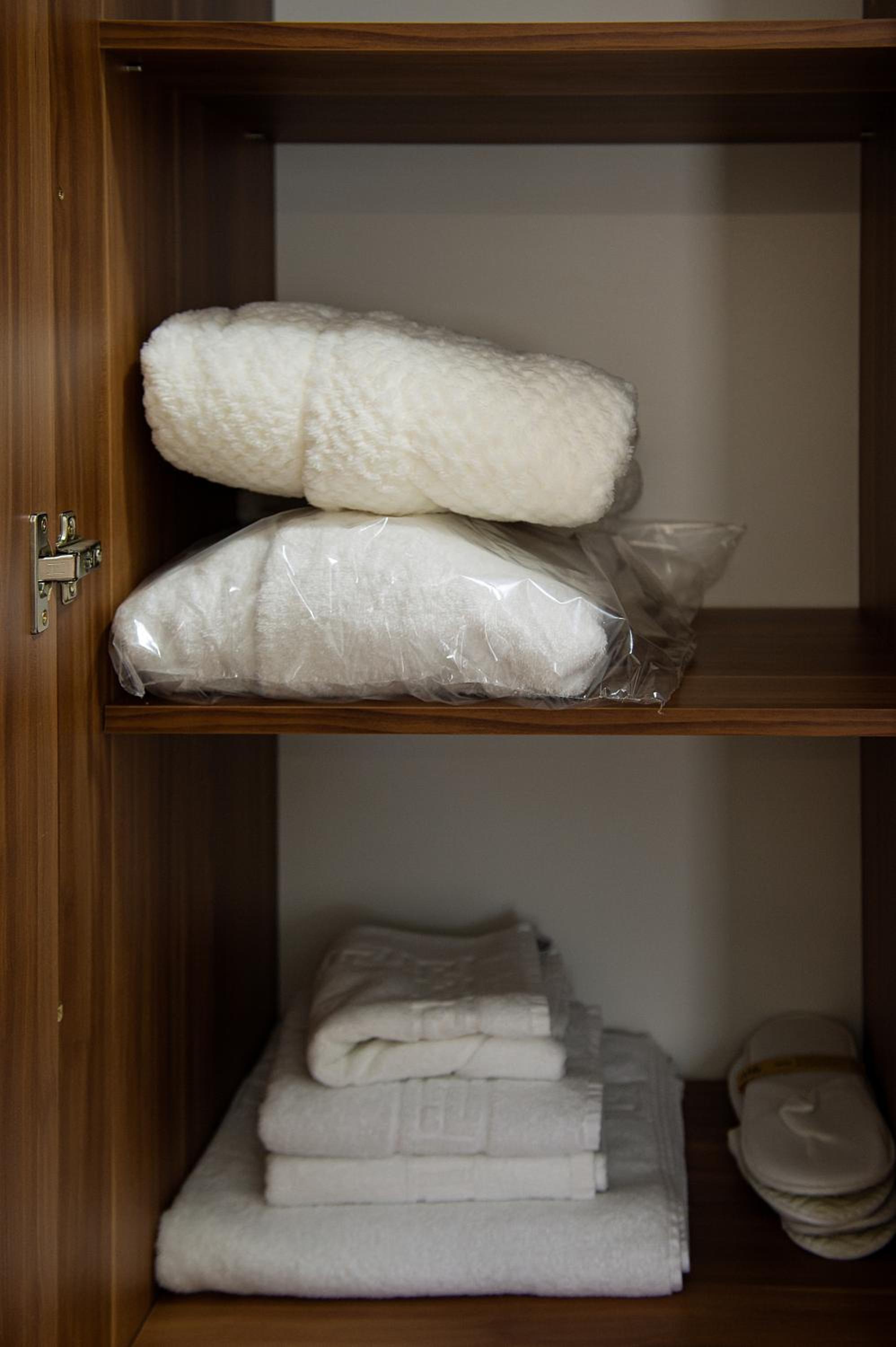 Double Room - Photo 9