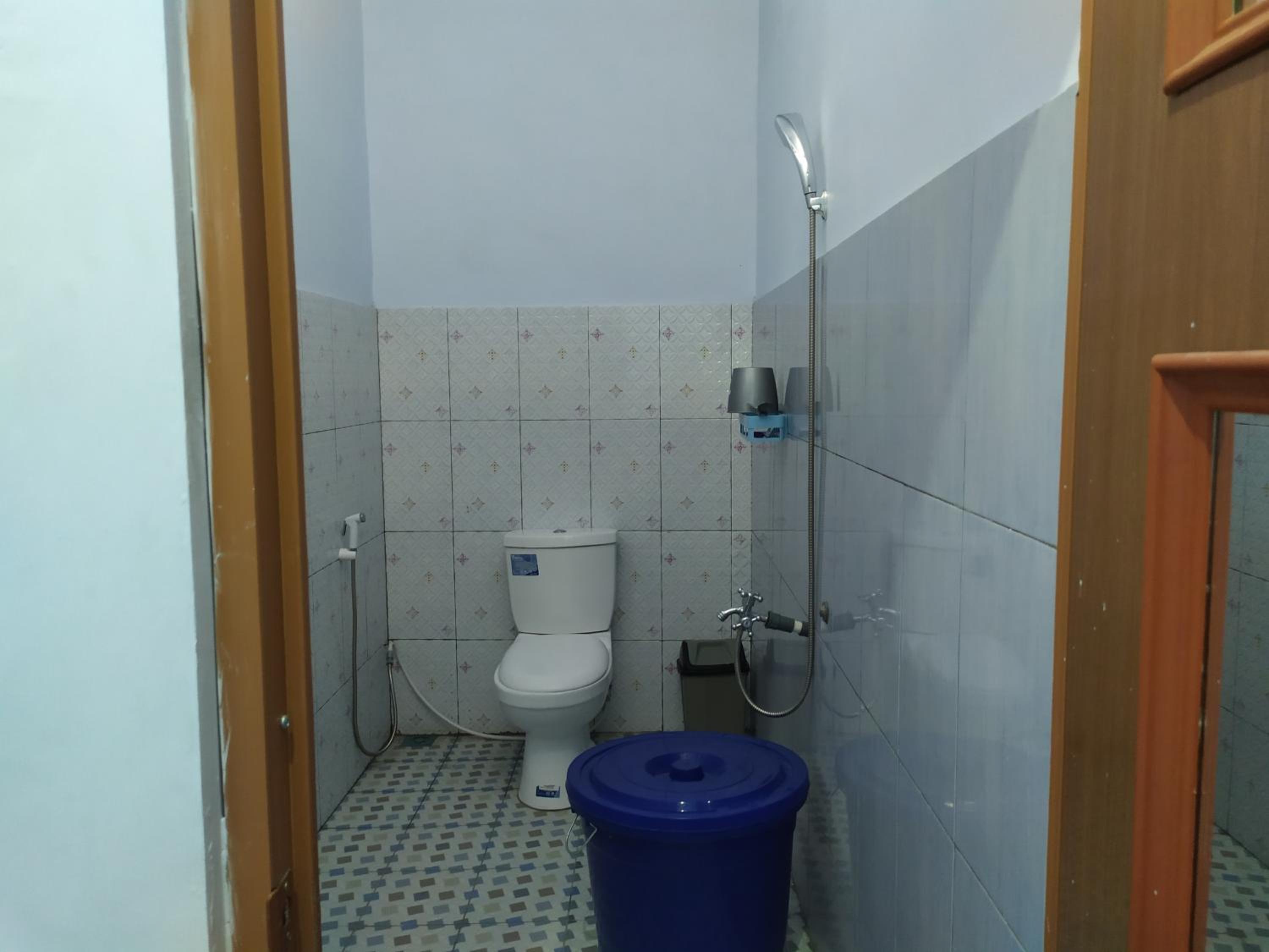 Standard Double Room with Fan - Photo 3