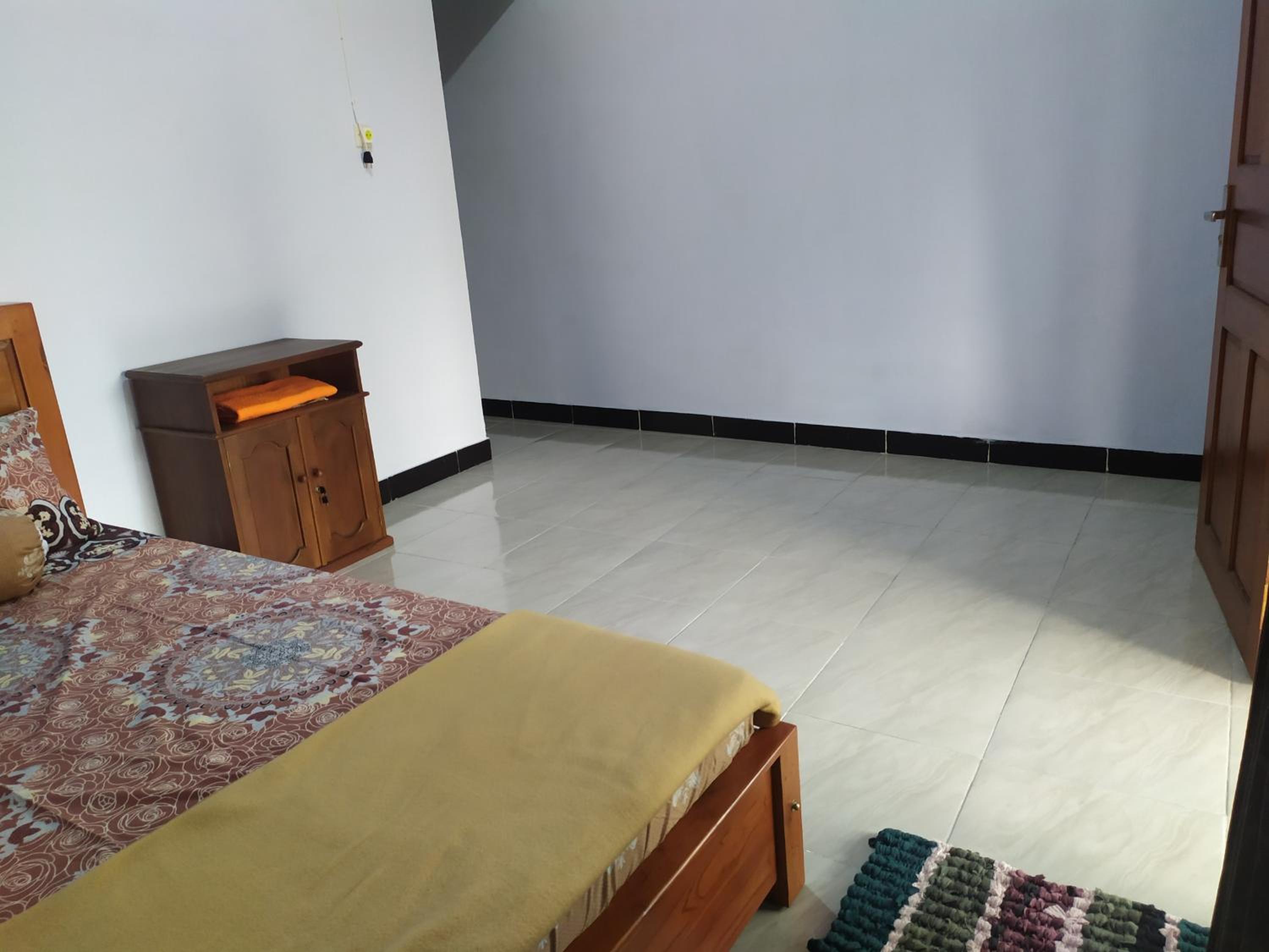 Standard Double Room with Fan - Photo 1