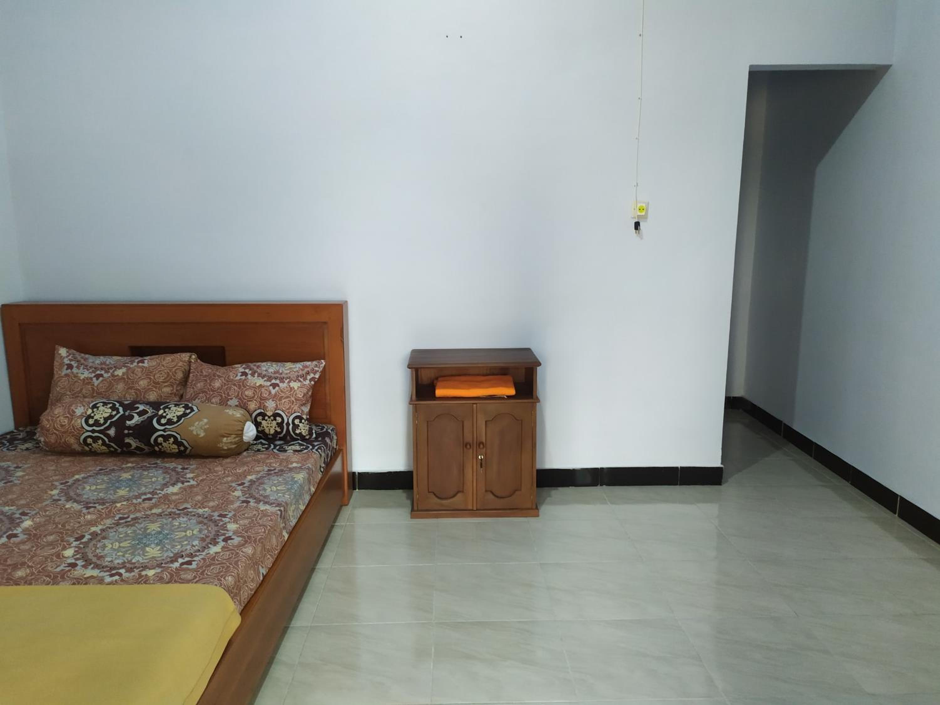 Standard Double Room with Fan - Photo 2