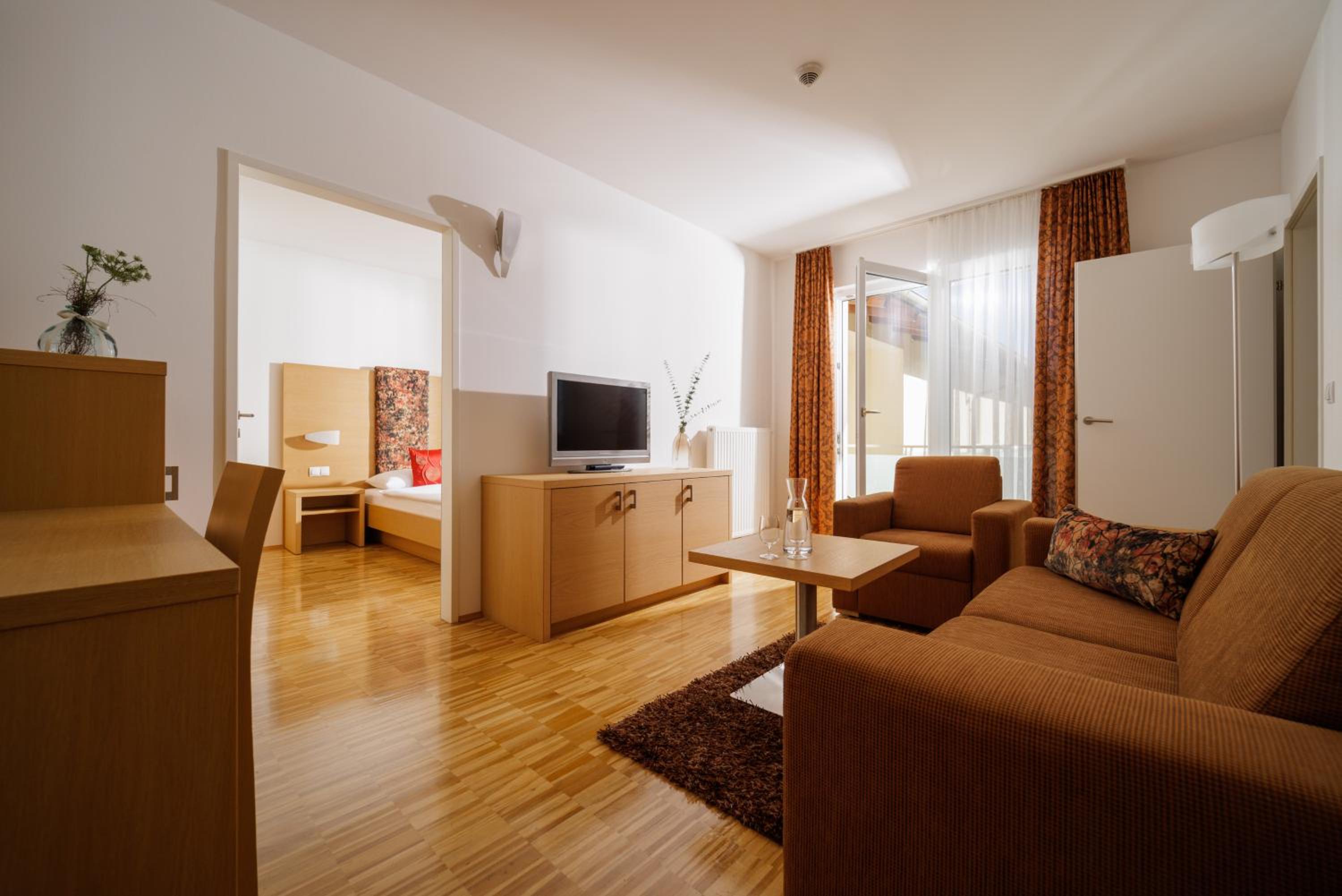 Junior Suite with Balcony photo 1