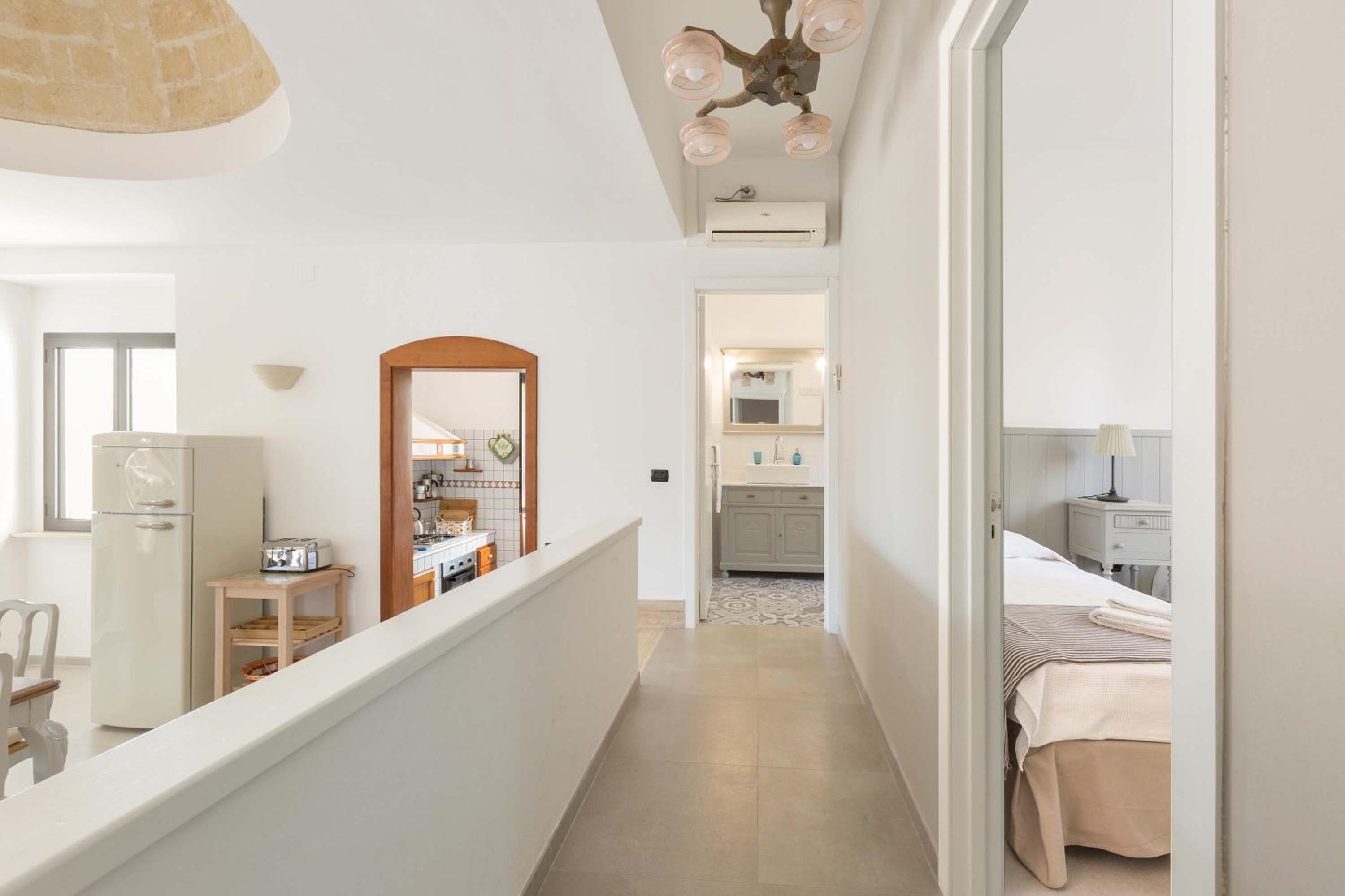 Villa photo 2