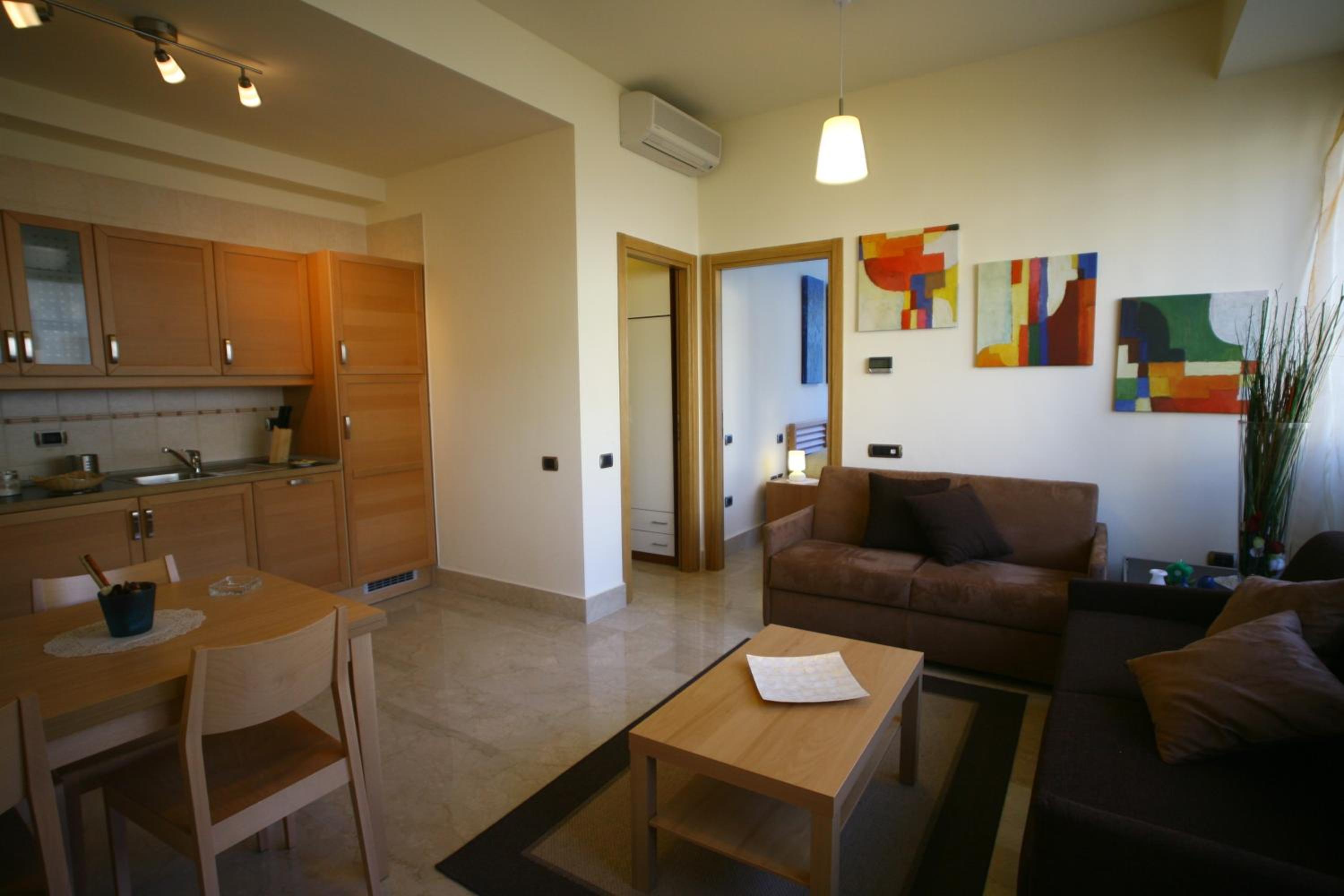 One-Bedroom Apartment