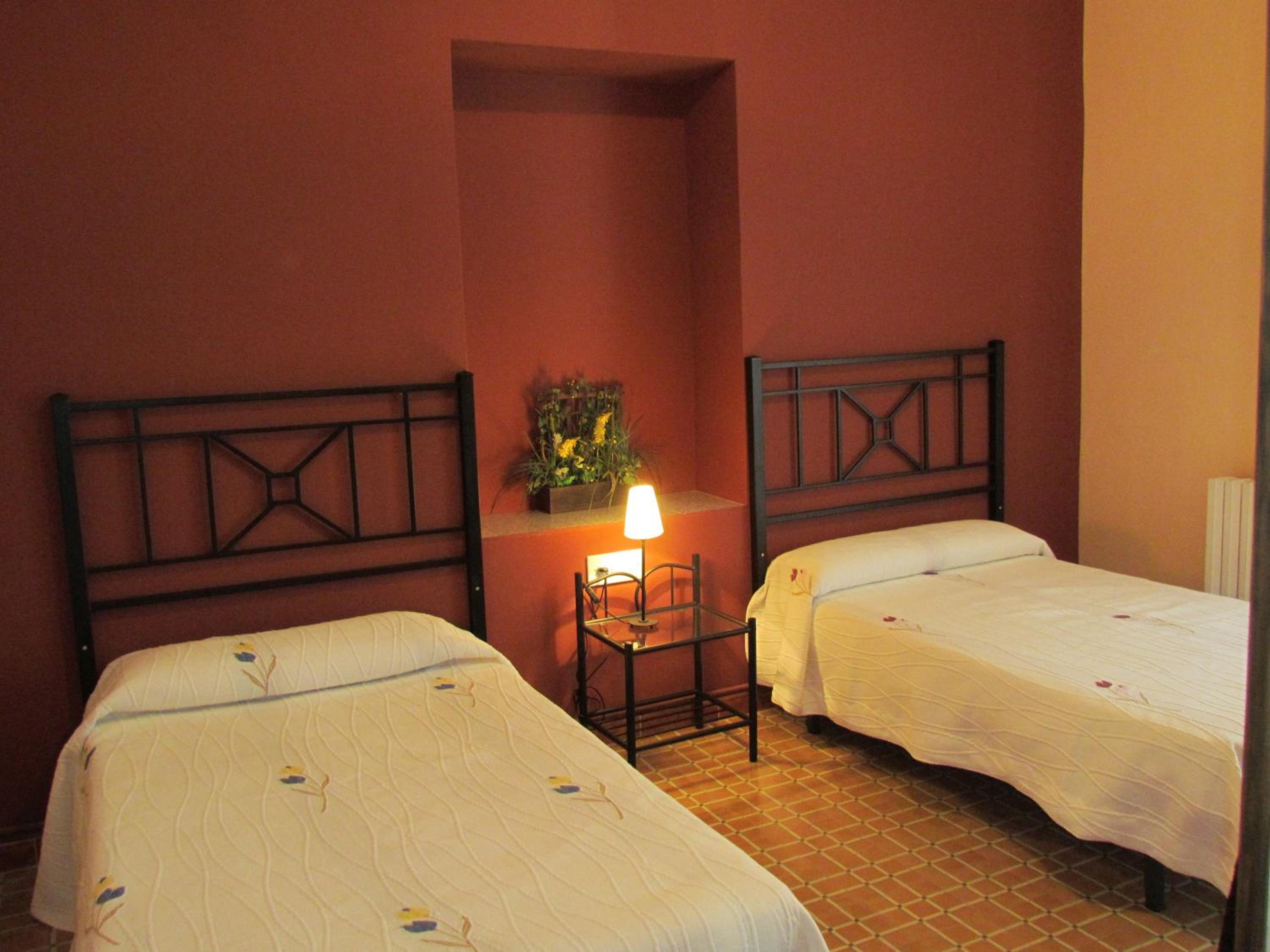 Classic Double or Twin Room with Balcony photo 2