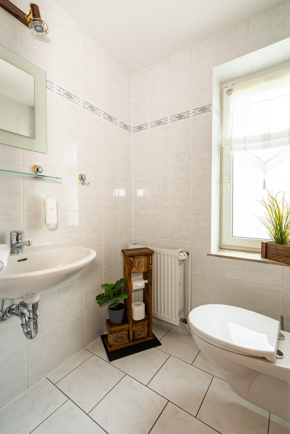 Suite - Photo 8