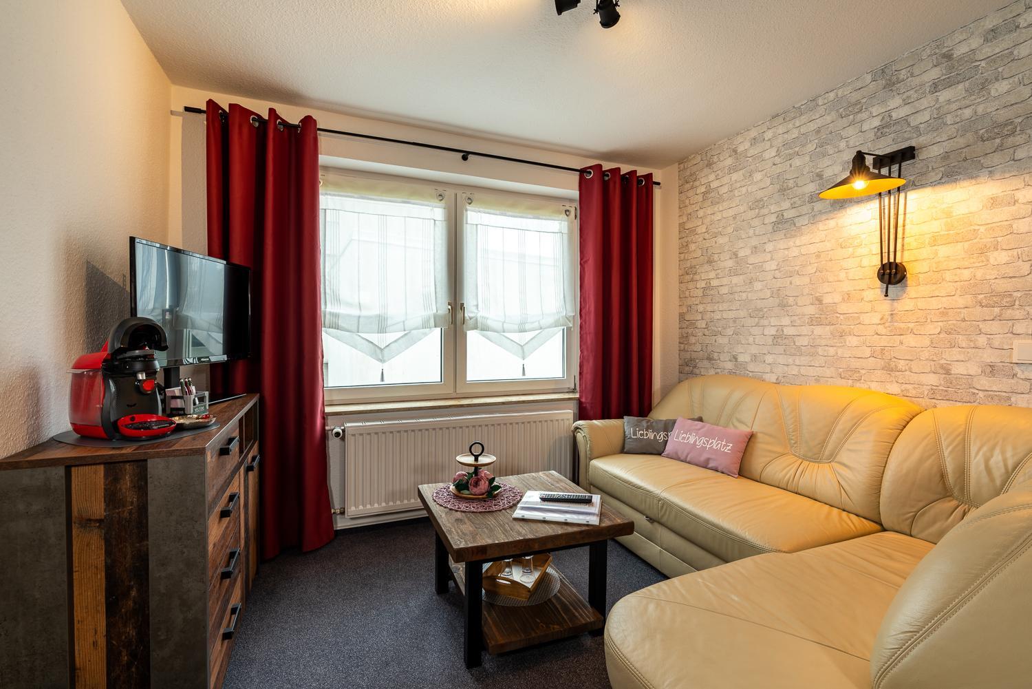 Suite - Photo 3