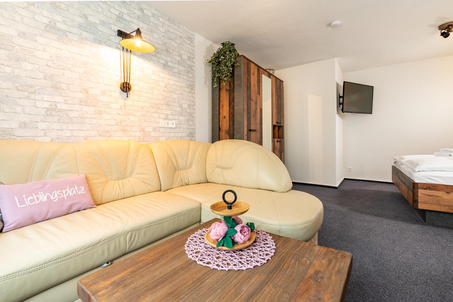 Suite - Photo 4