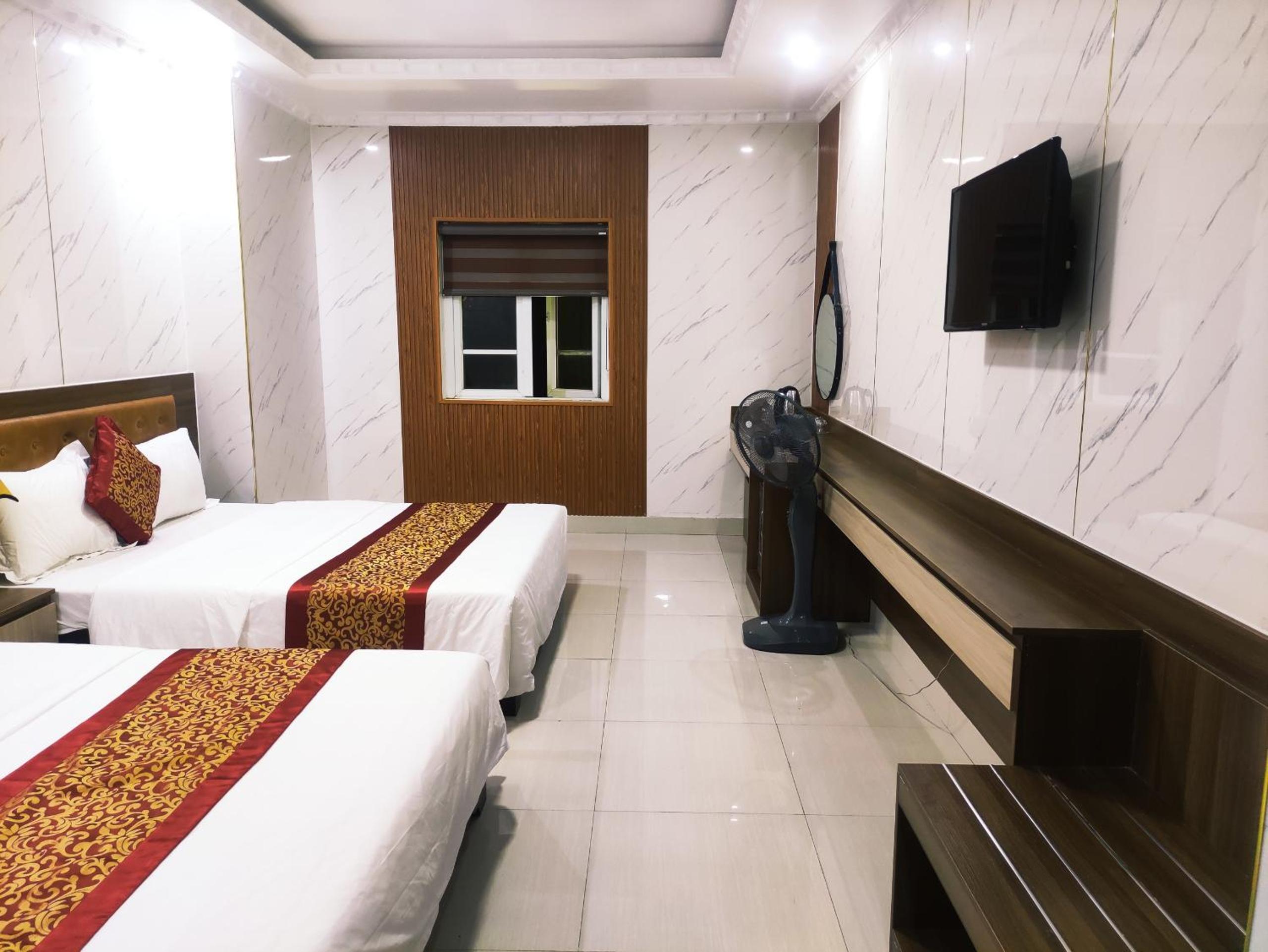 Large Double Room photo 3