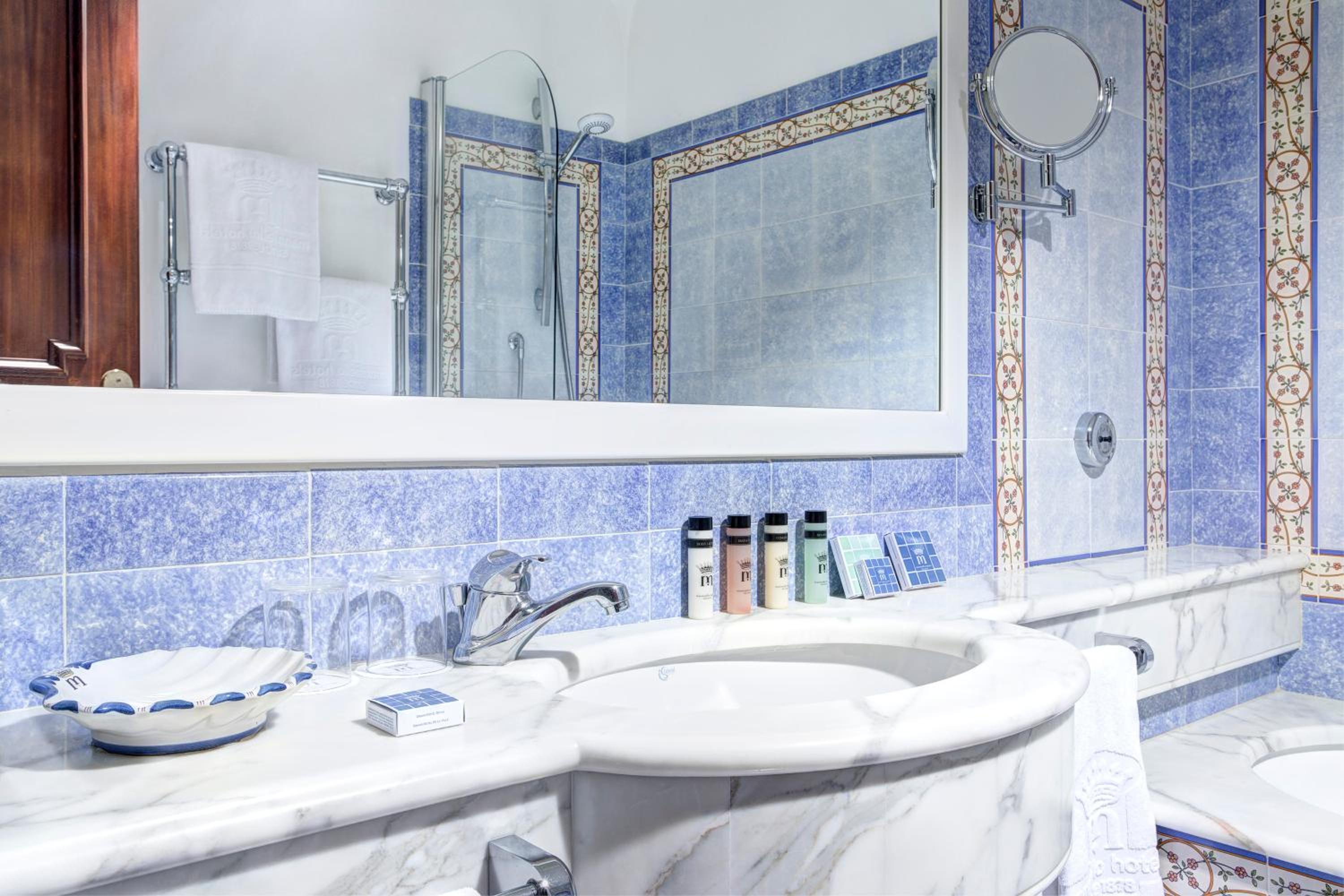 Prestige Double or Twin Room with Sea View - Photo 2
