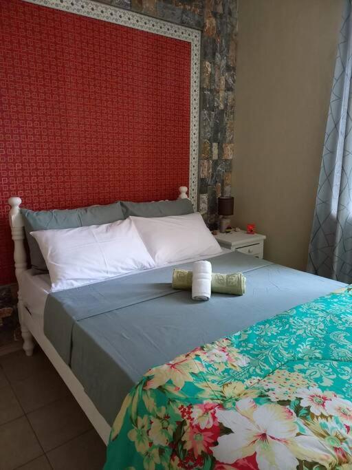 Two-Bedroom Apartment - Photo 2