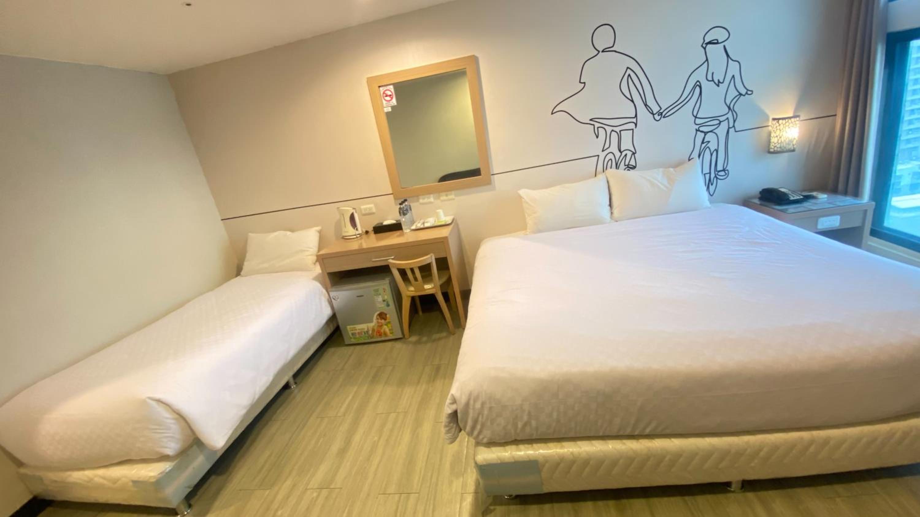 Standard Triple Room - Photo 11