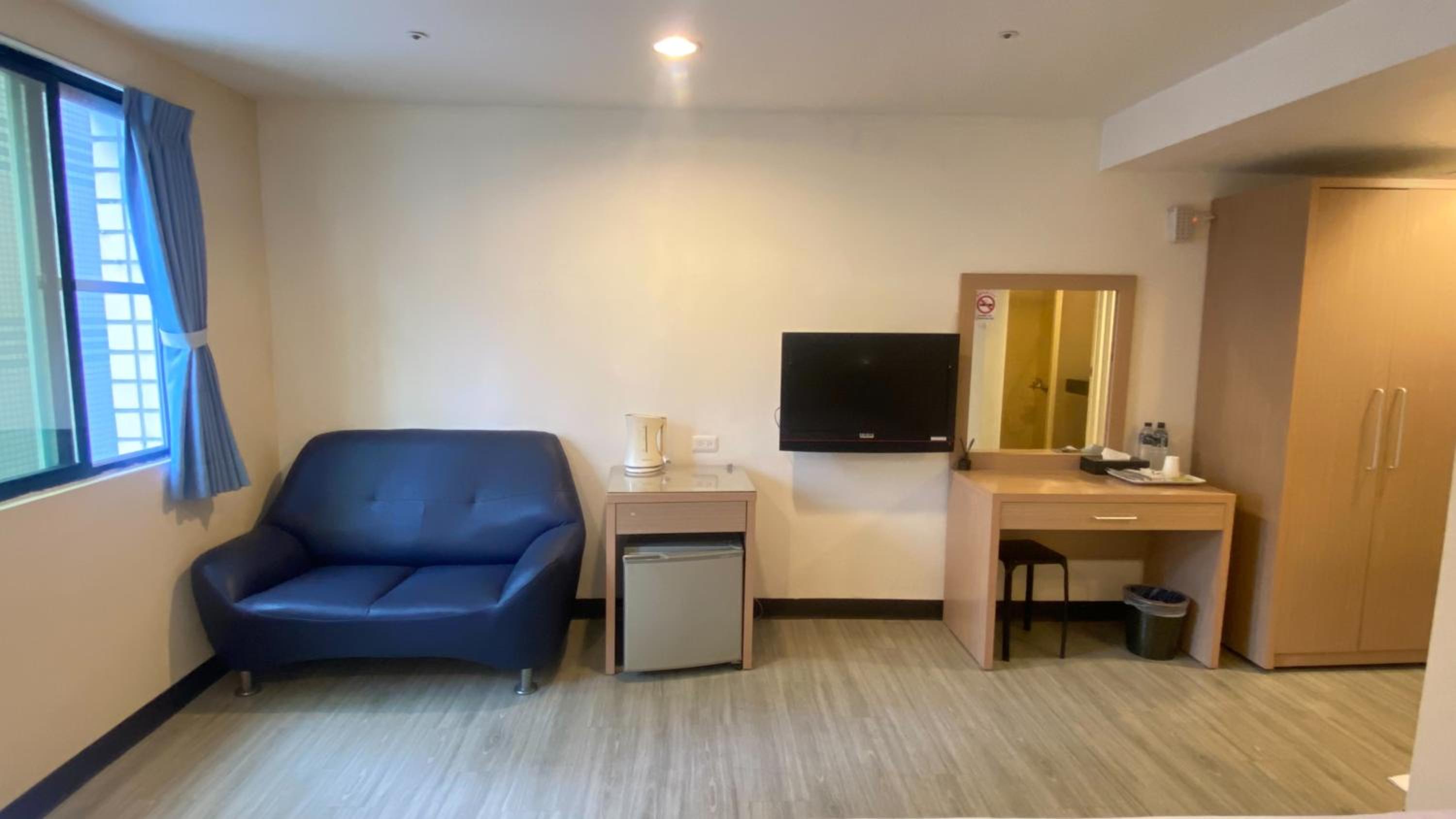 Standard Triple Room - Photo 17
