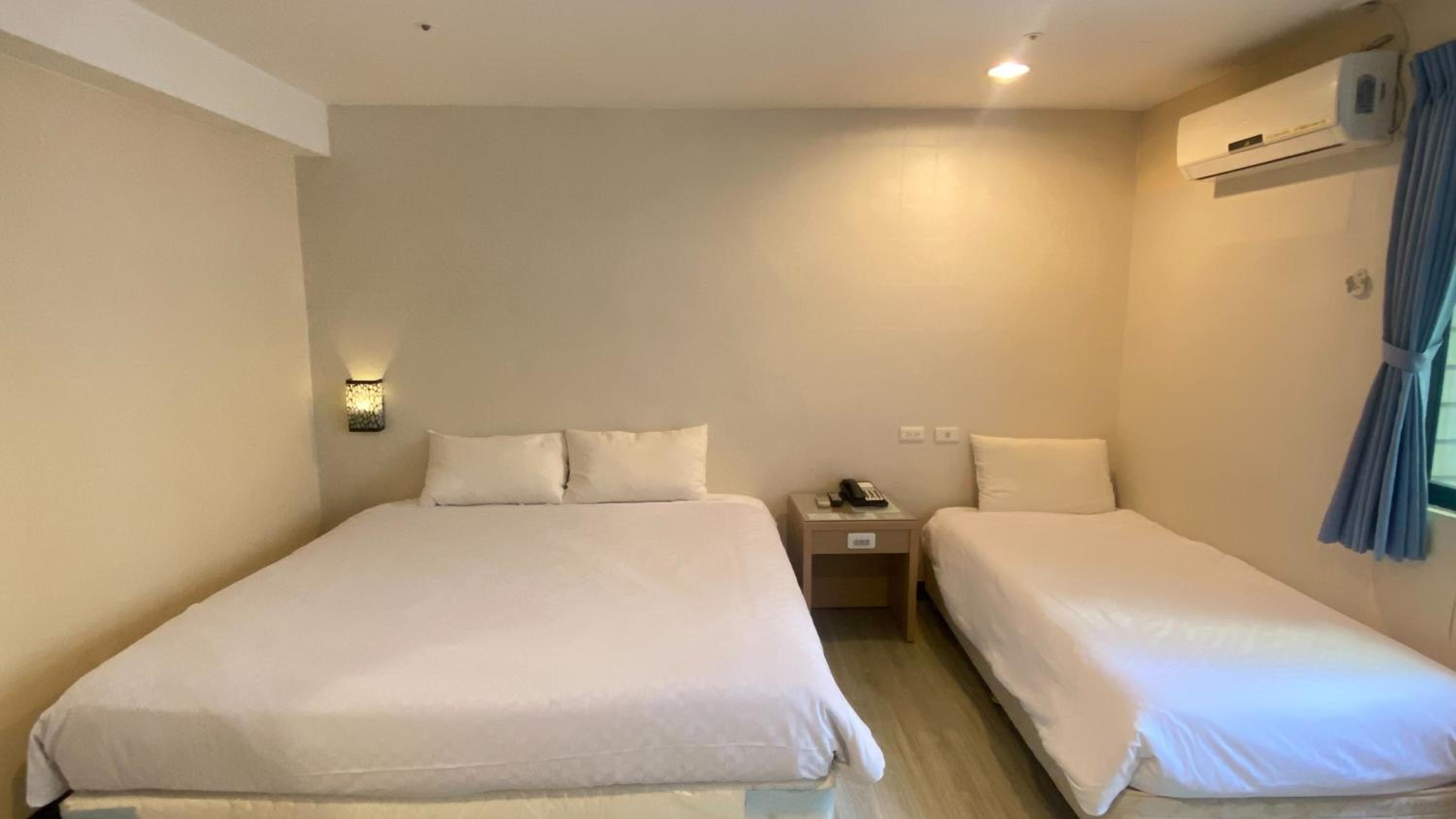 Standard Triple Room - Photo 13