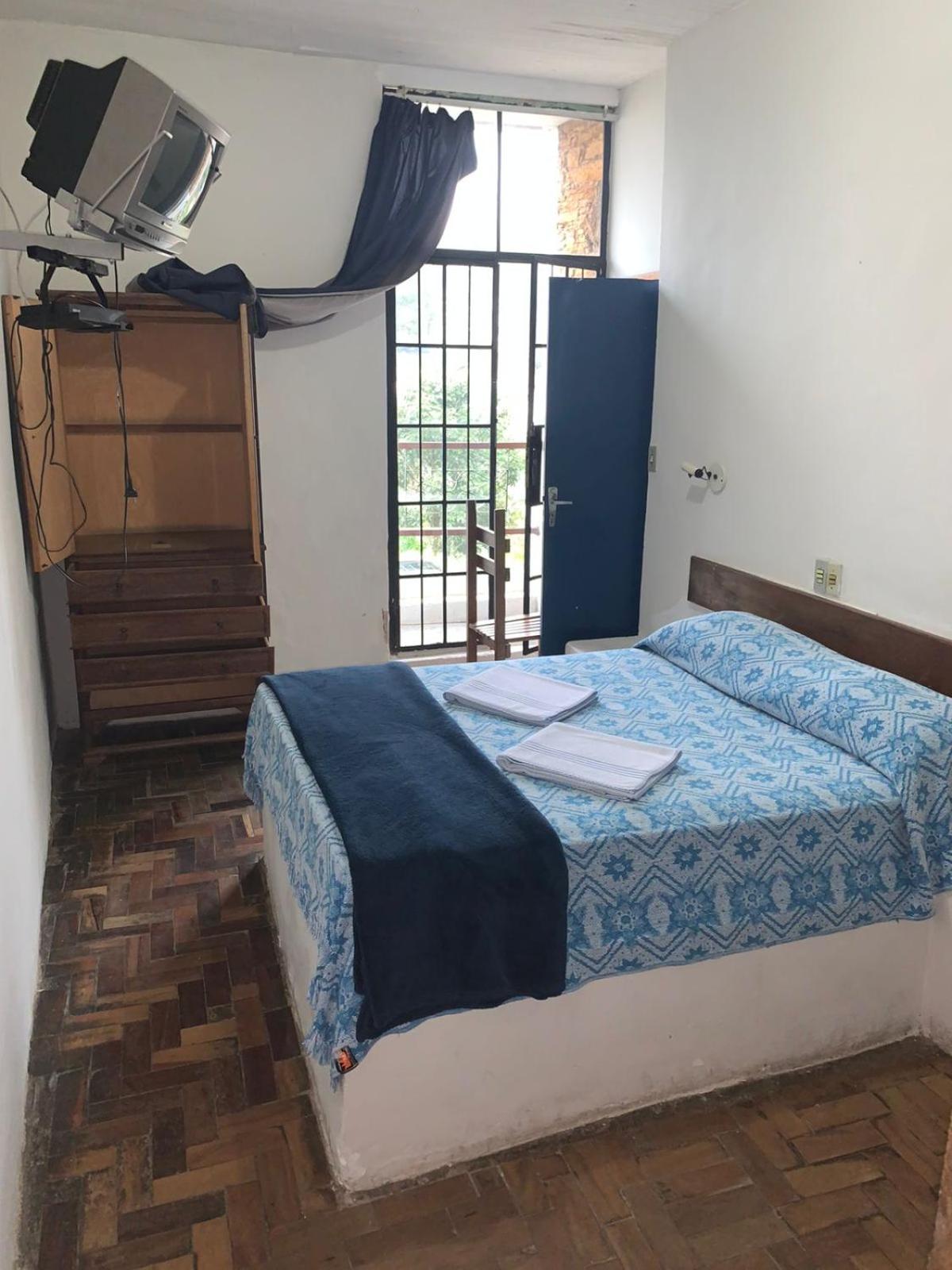 Double or Twin Room with Private Bathroom photo 2