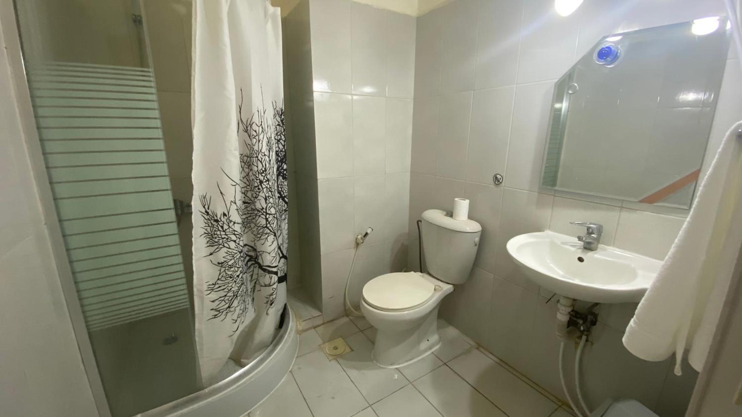 Standard Twin Room - Photo 4