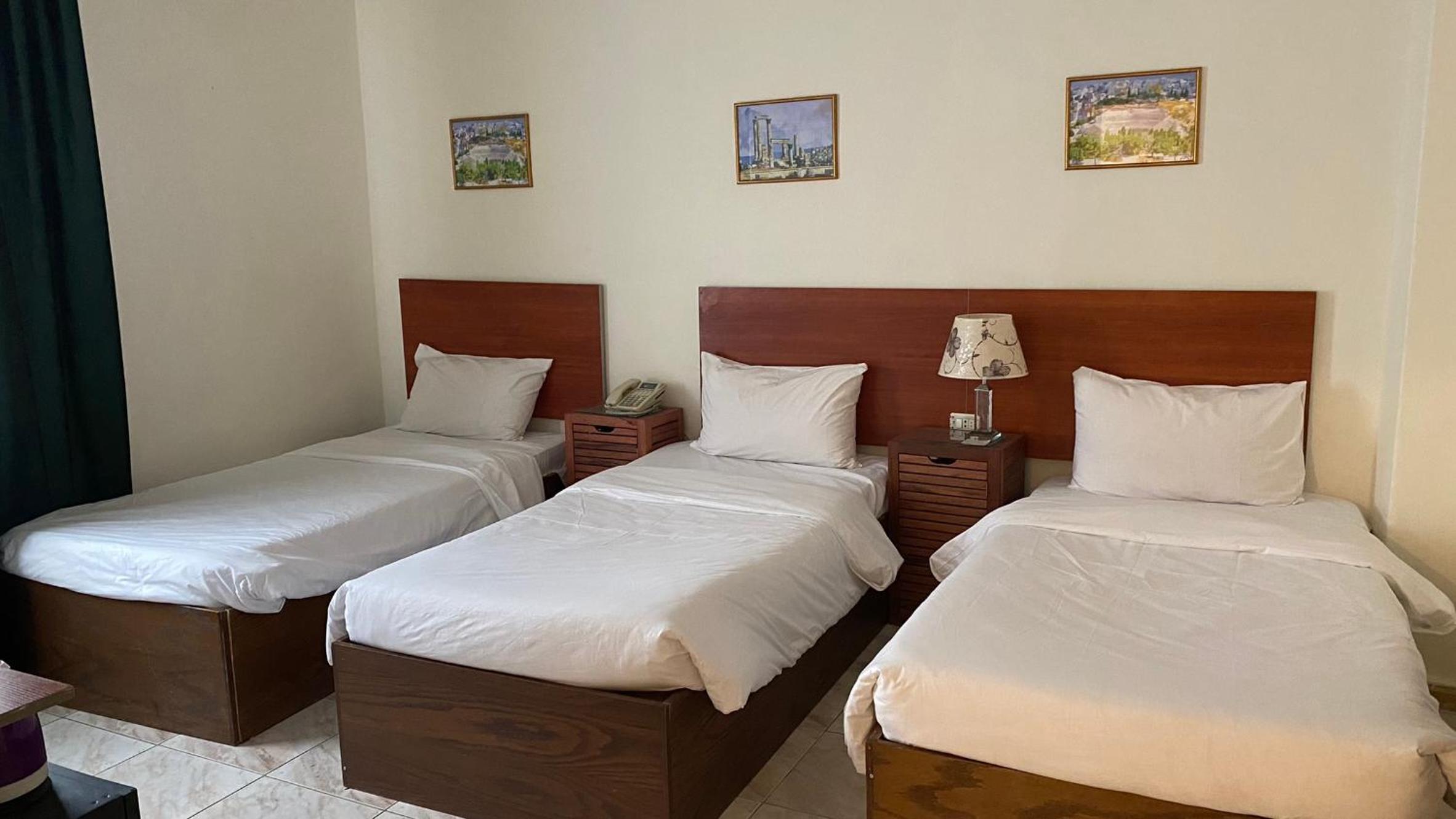 Triple Room - Photo 8