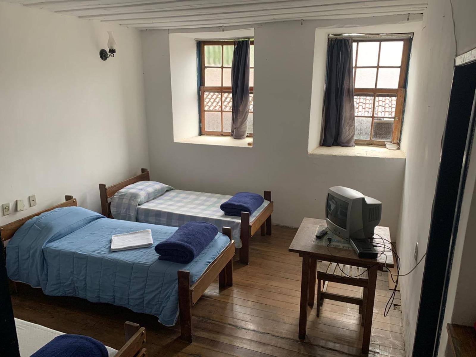 Triple Room with Private Bathroom photo 2