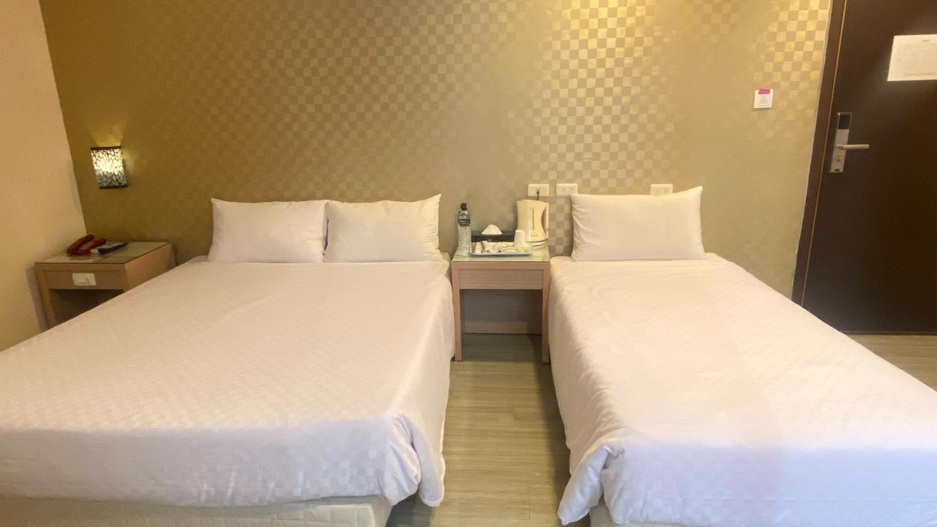 Standard Triple Room - Photo 19
