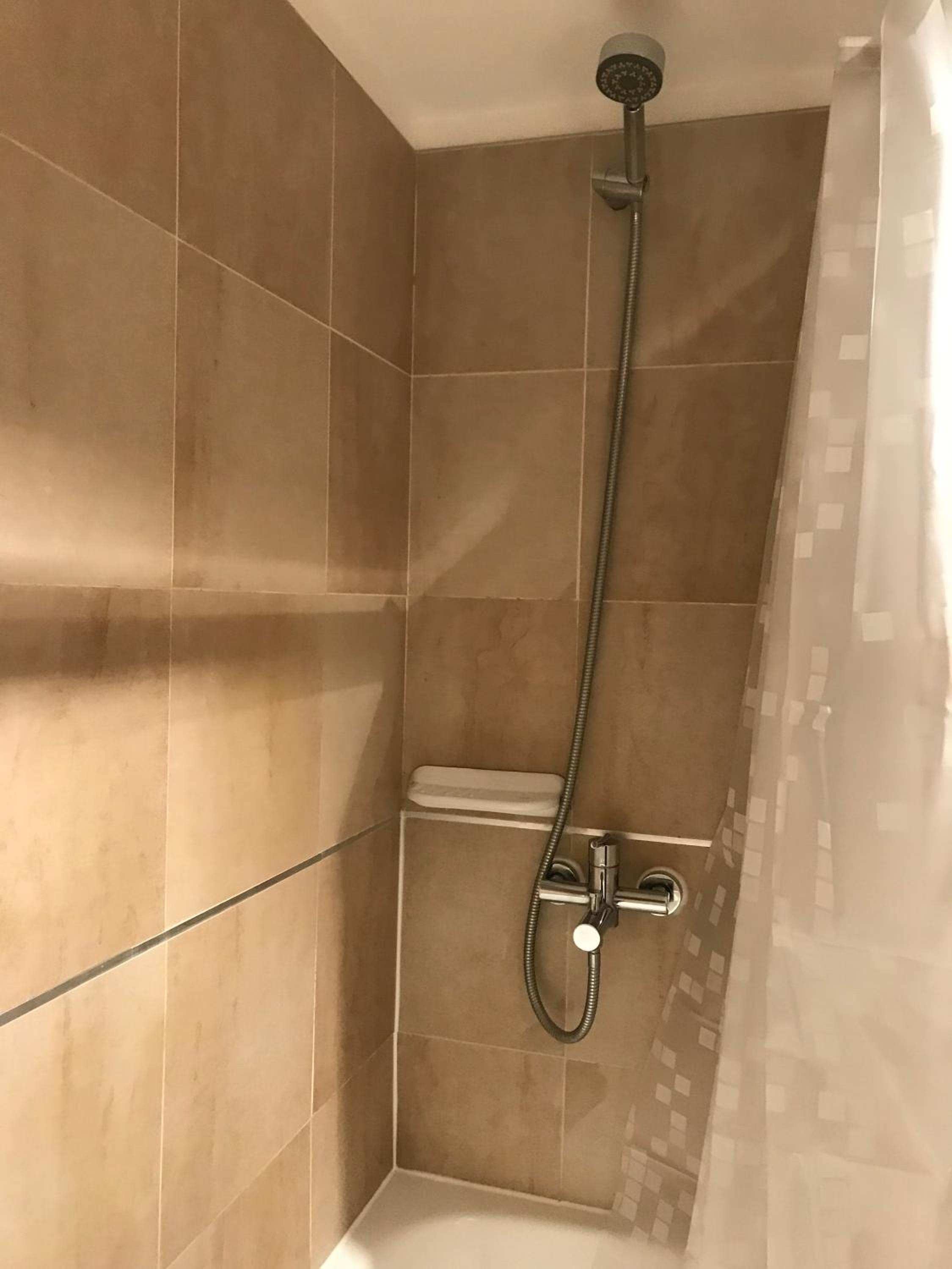 Double or Twin Room with Extra Bed photo 3