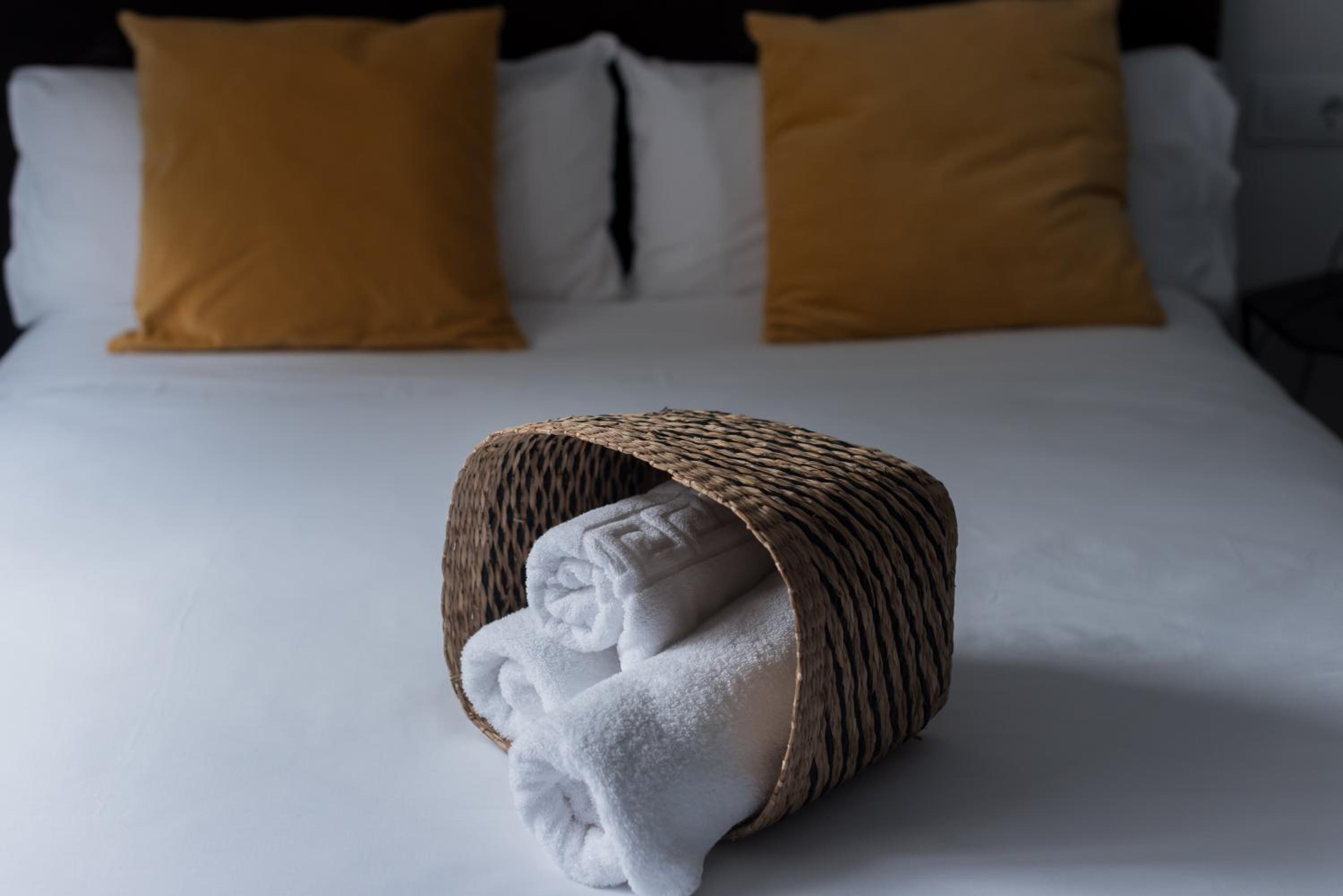 Standard Double Room - Photo 7