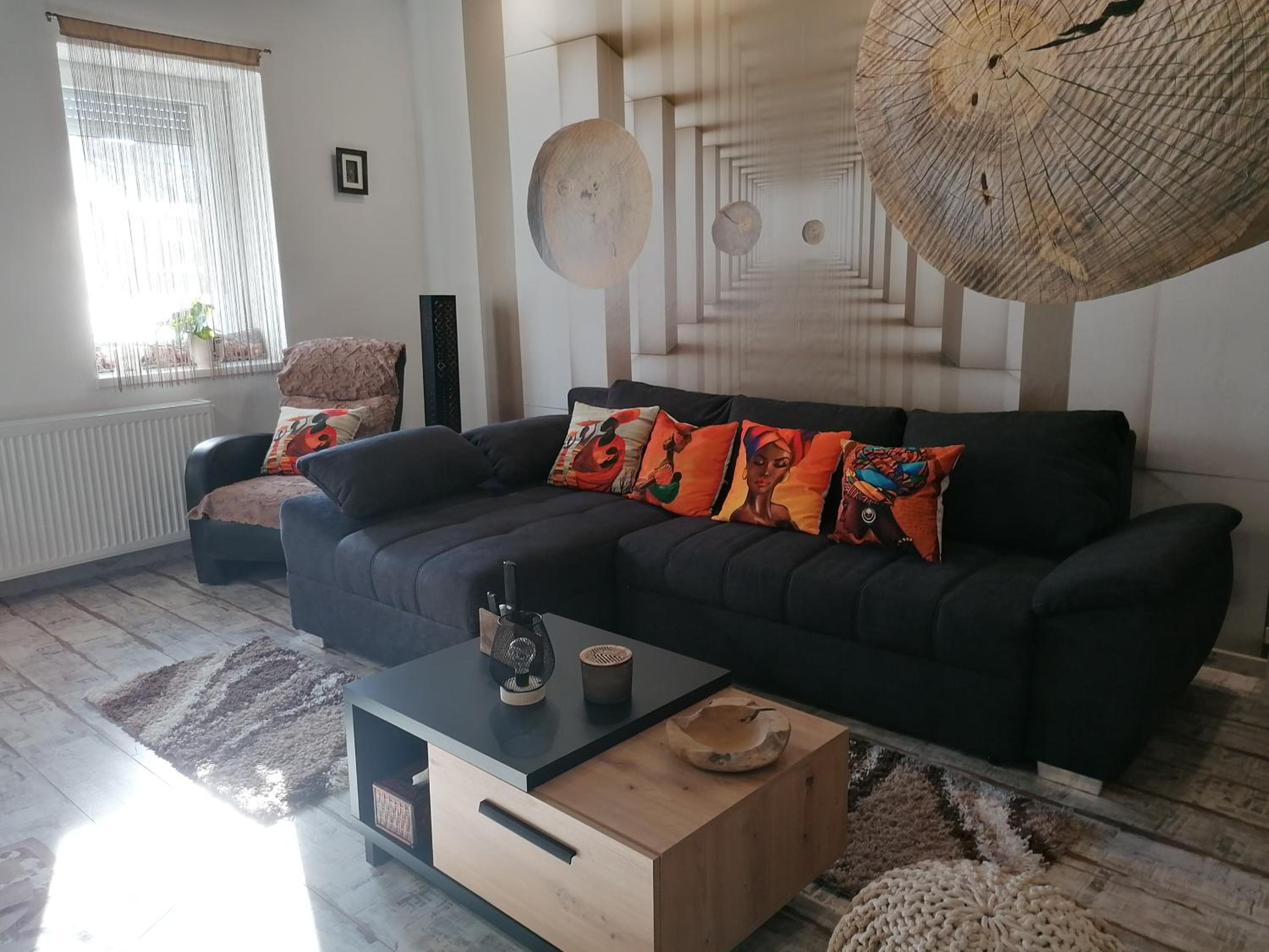 One-Bedroom House photo 1