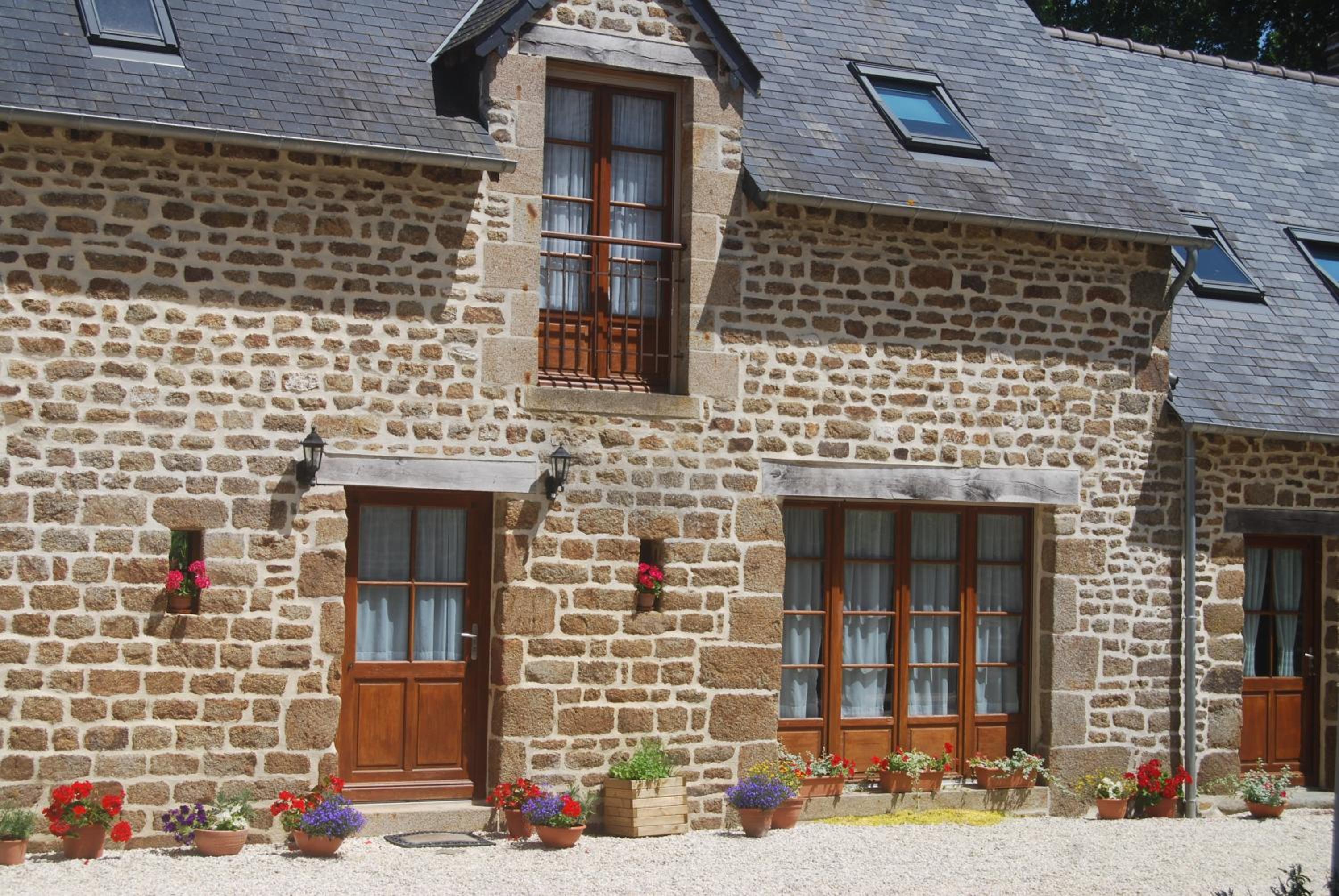 Two-Bedroom Cottage photo 1