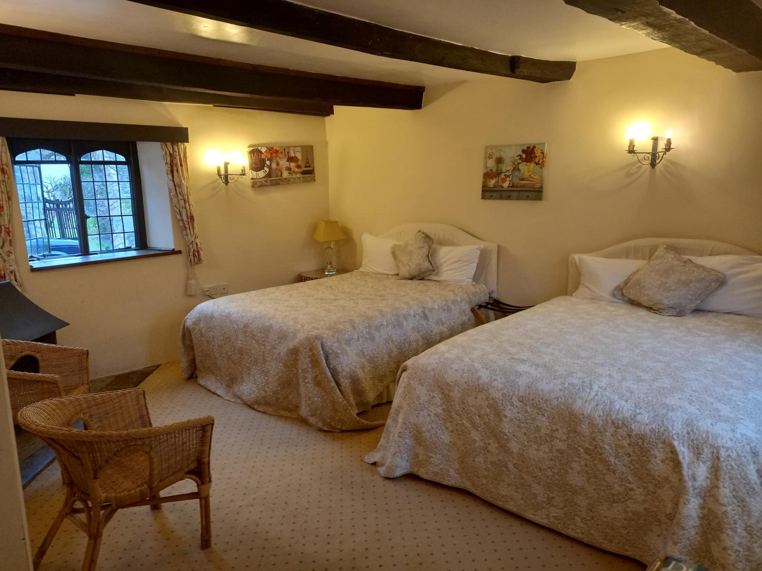 Superior Twin Room photo 1