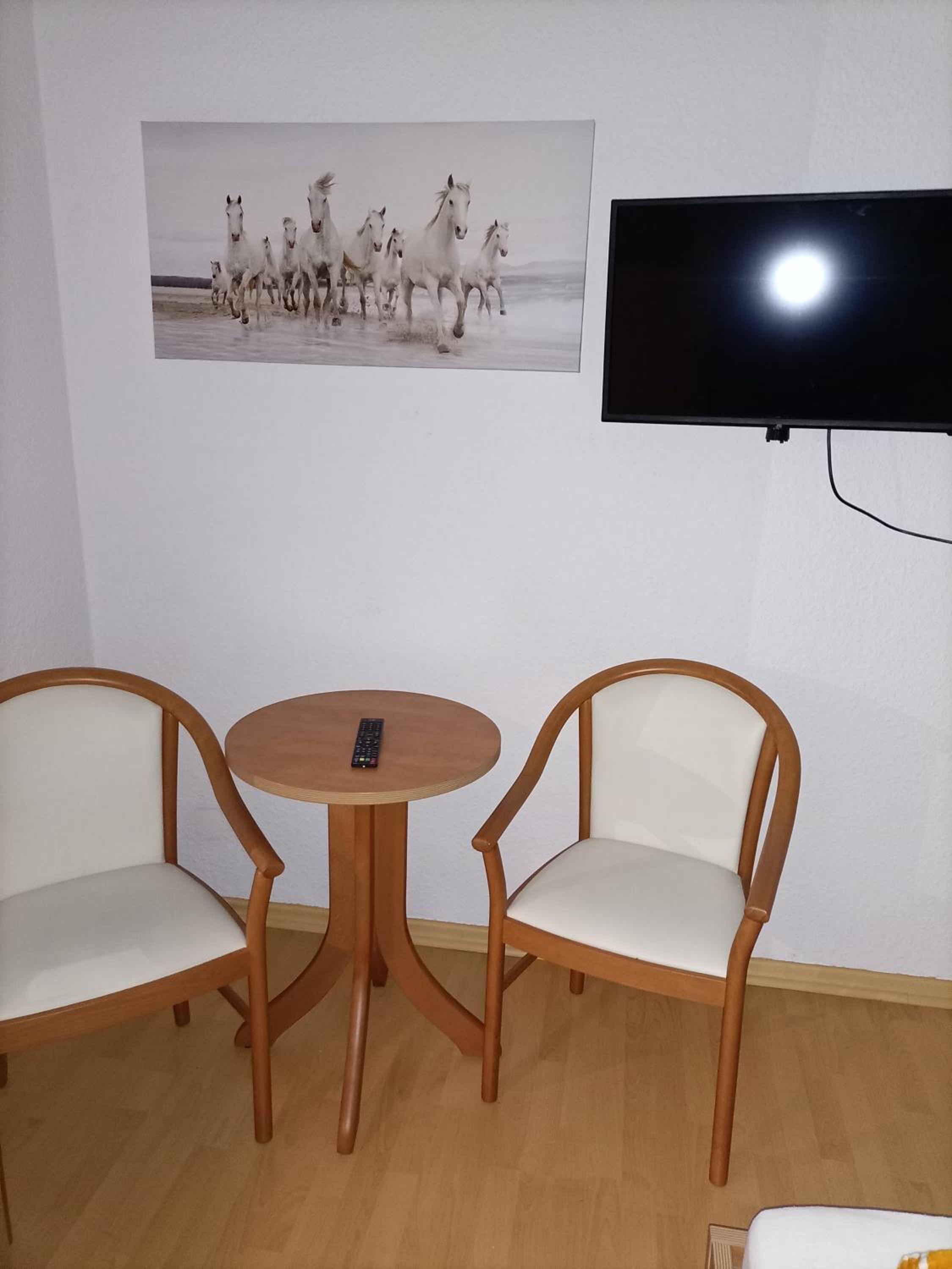 Two Bedroom Apartment  - Photo 3