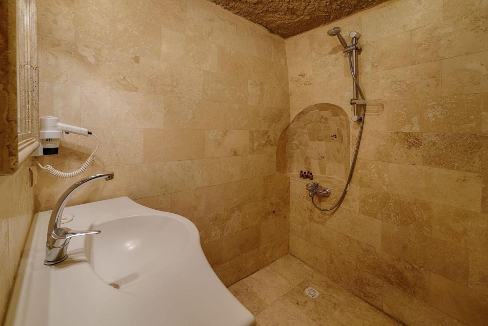 Twin  Stone Room  photo 3