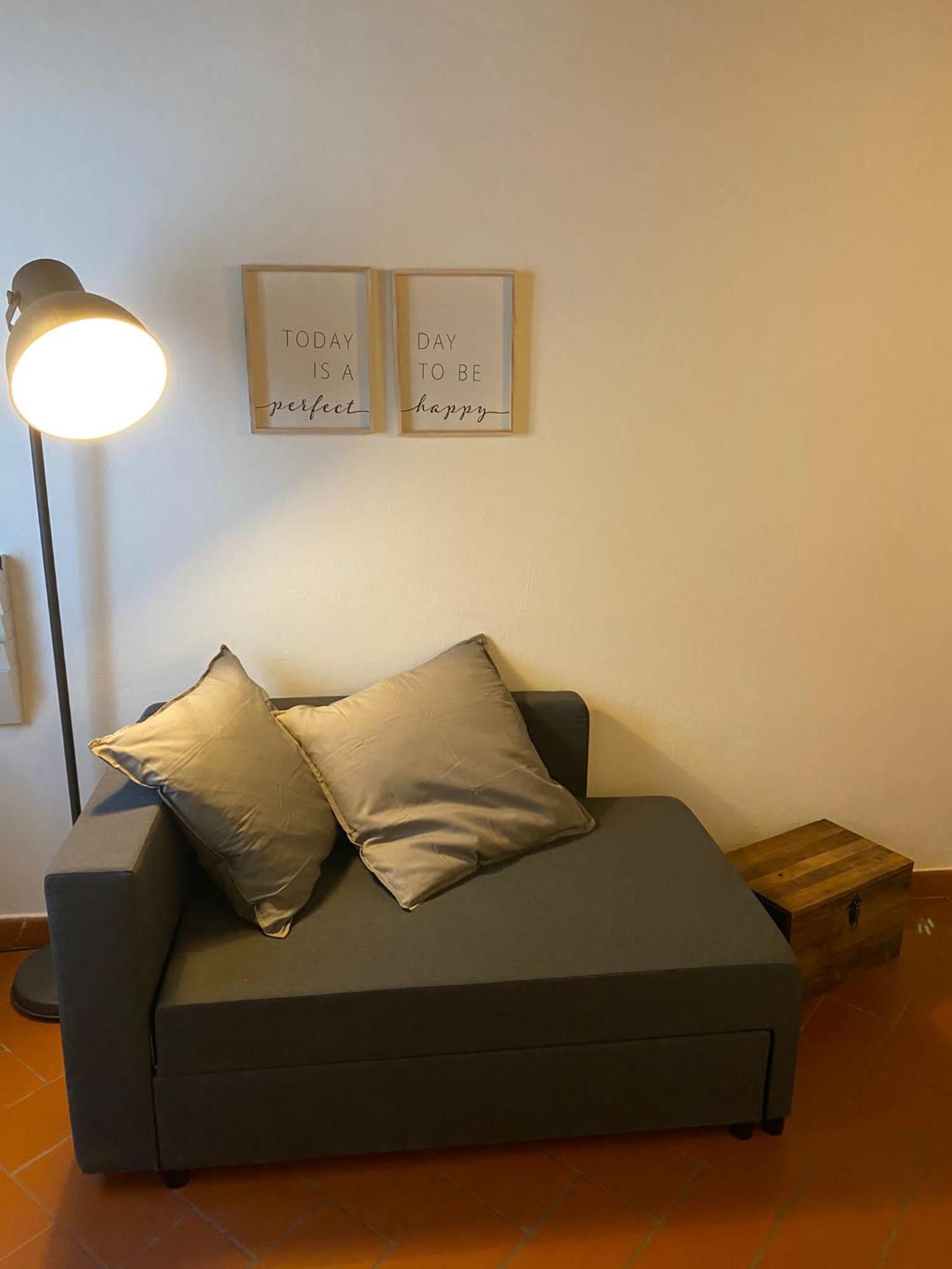 One-Bedroom Apartment photo 1
