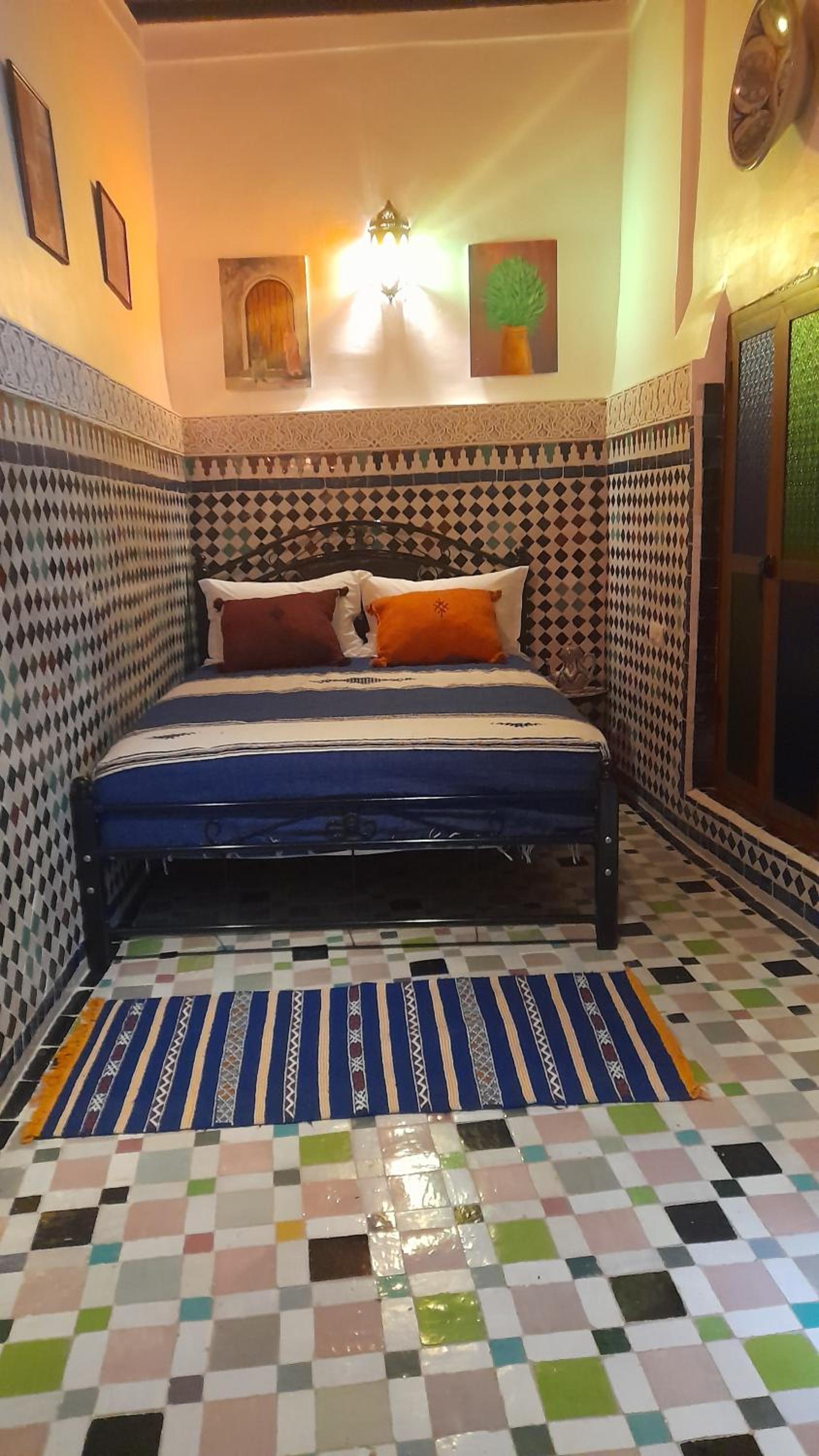 Budget Double Room - Photo 4
