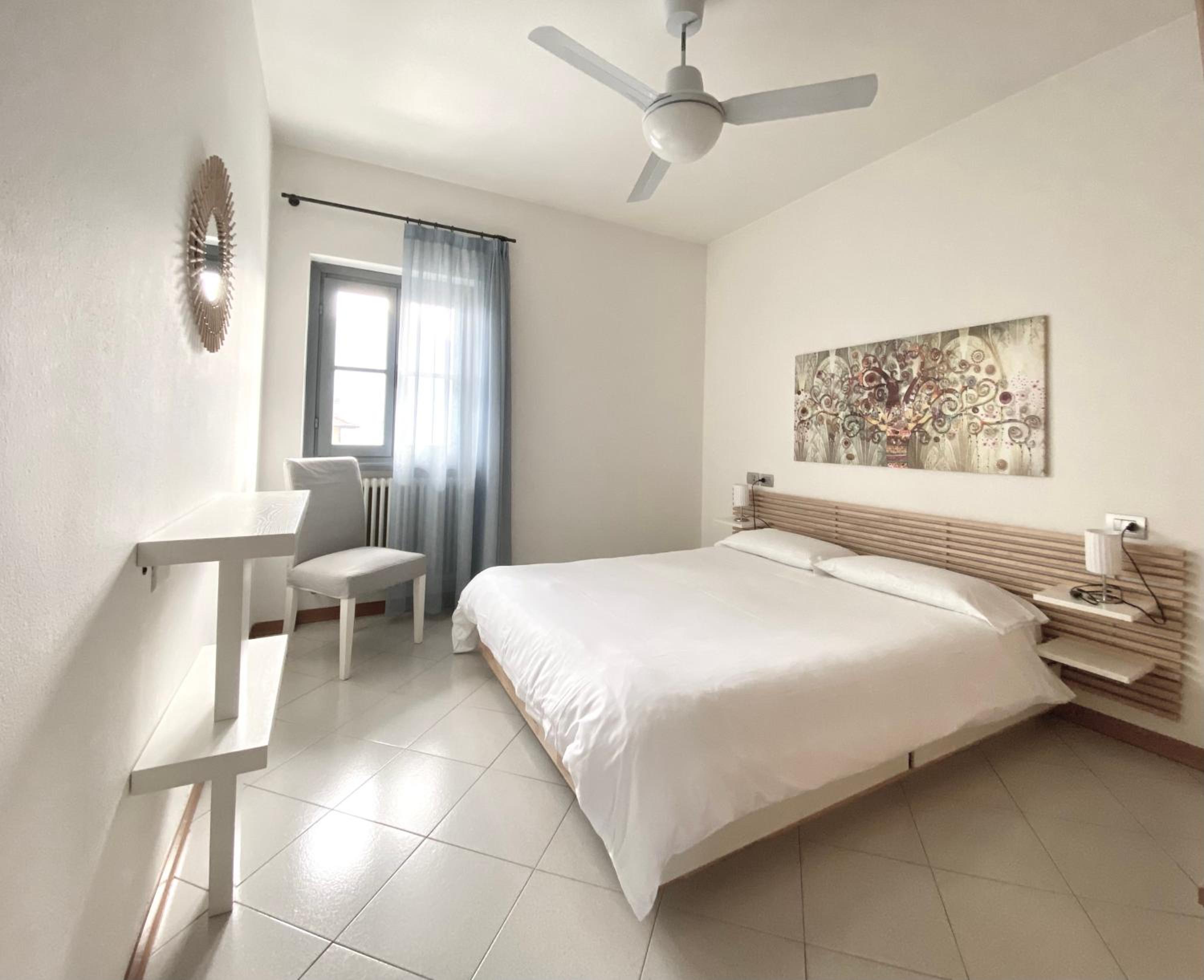 Apartment with Lake View photo 1