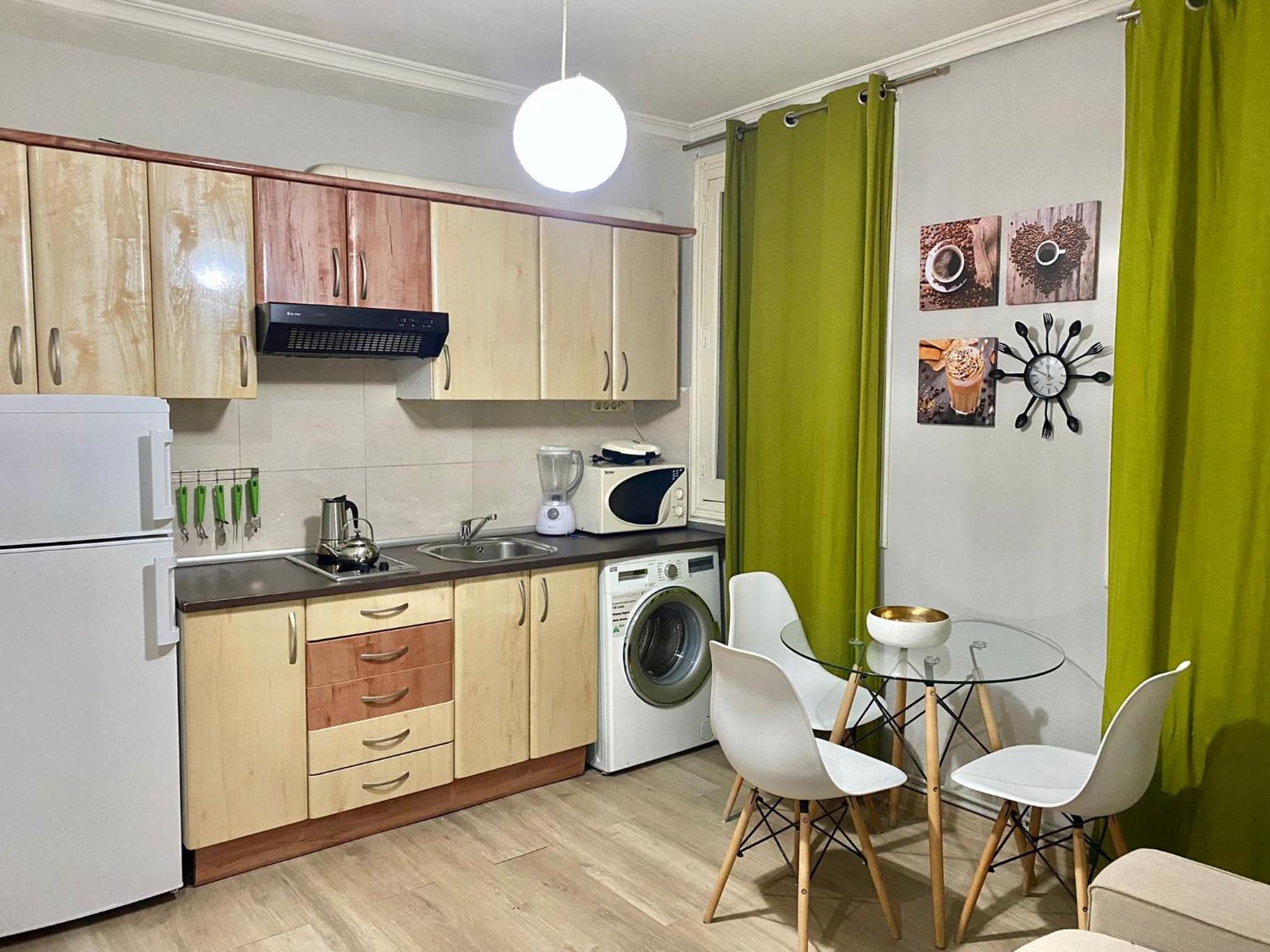 One-Bedroom Apartment - Photo 18